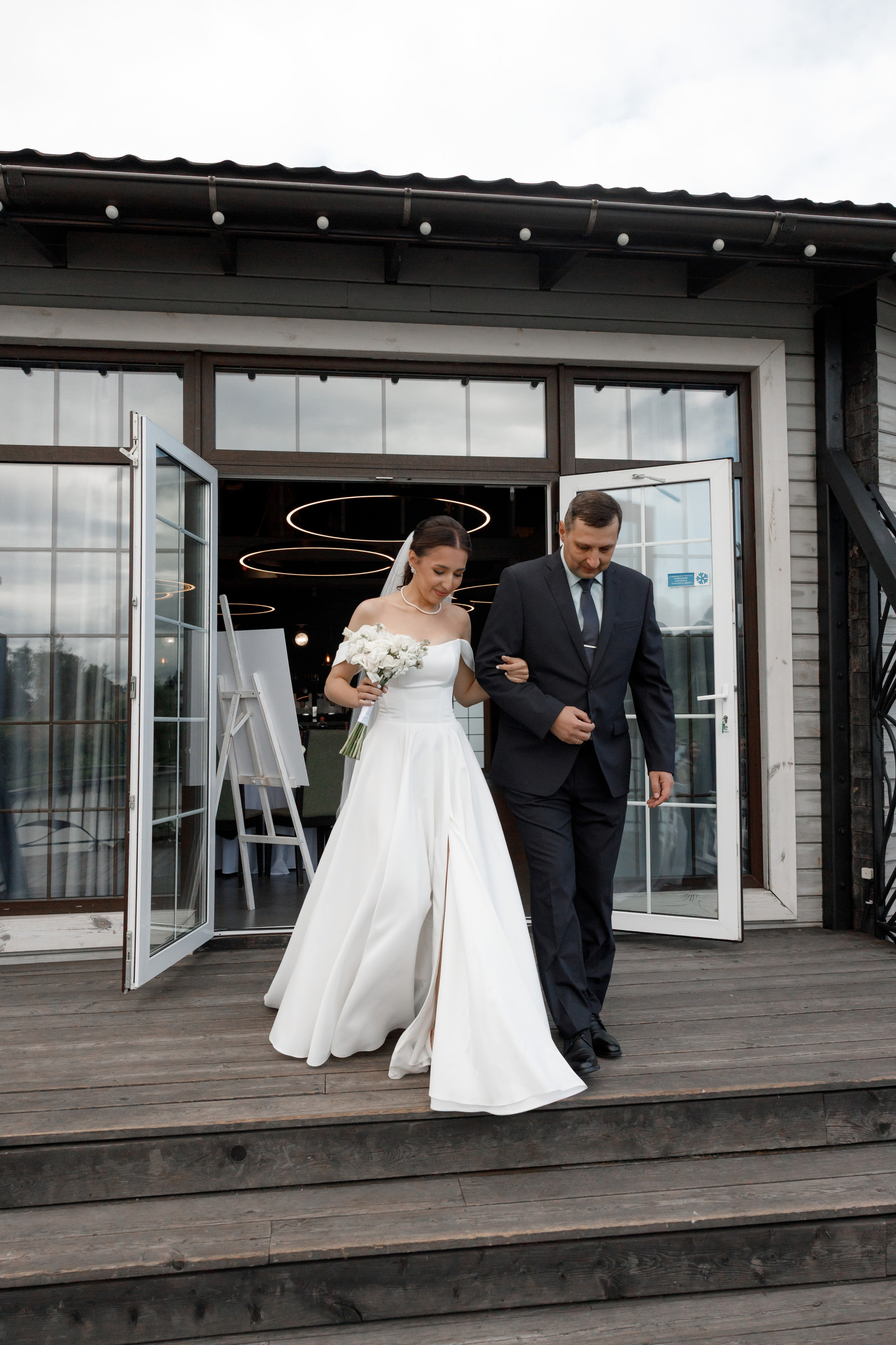 Регистрация в отеле Fish Point, ЗАГС Бутово, прогулка в Остафьево. Свадебный и репортажный фотограф (Москва, Королев и другие)