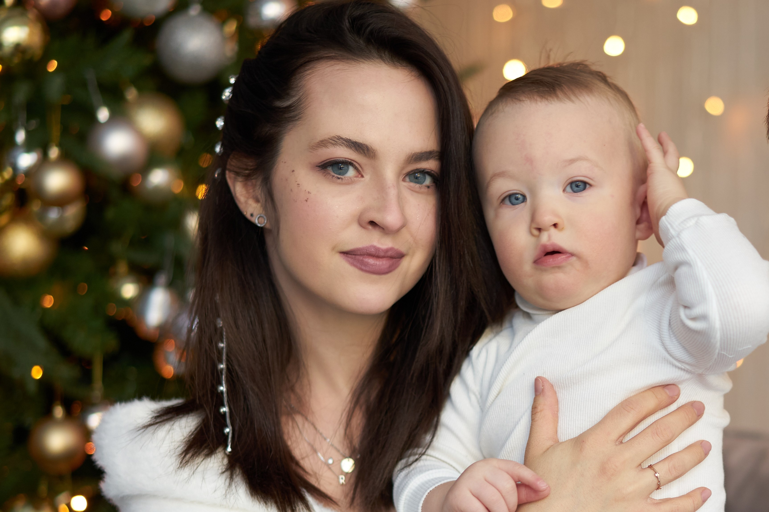 Семейная фотосессия в студии. Фотограф Екатеринбург Кокшарова Александра