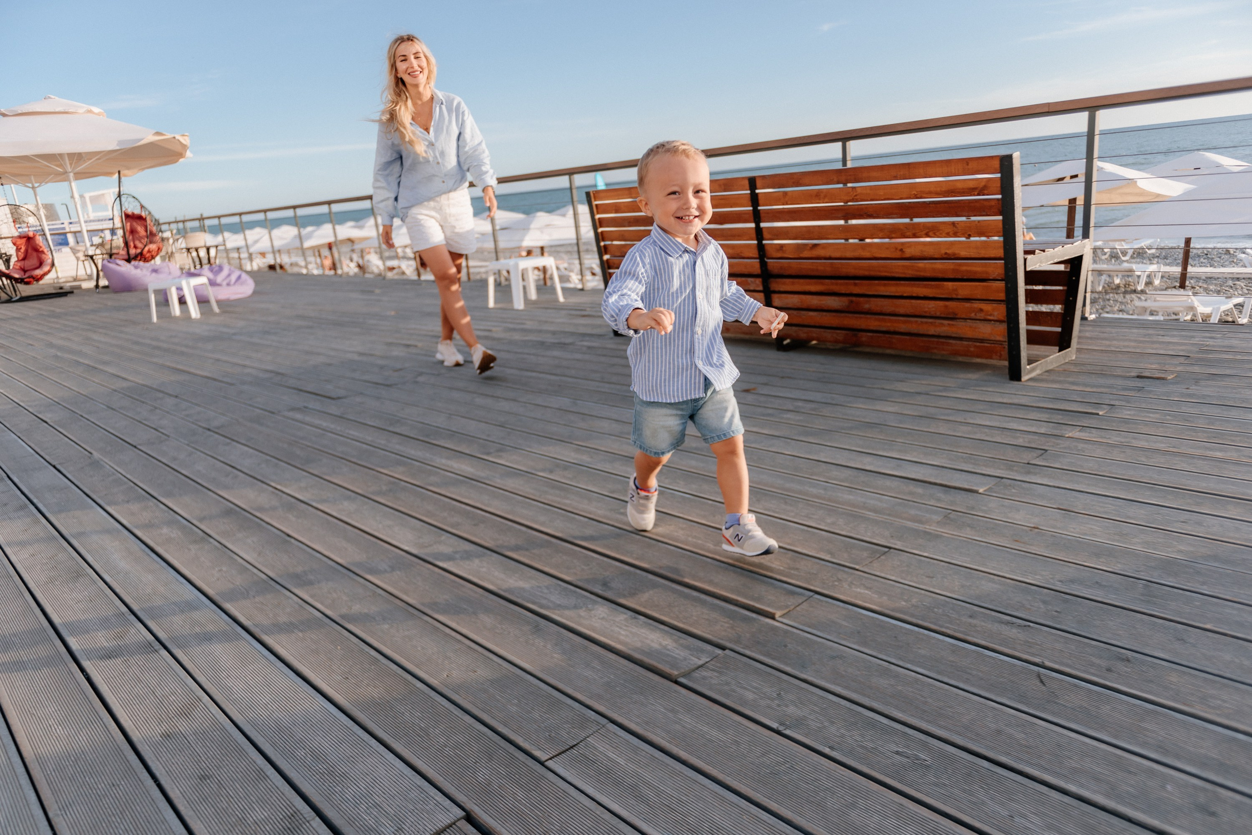 Family photoshoot in Batumi. Fedor Lemeshko — Destination Wedding and Family Lifestyle photographer