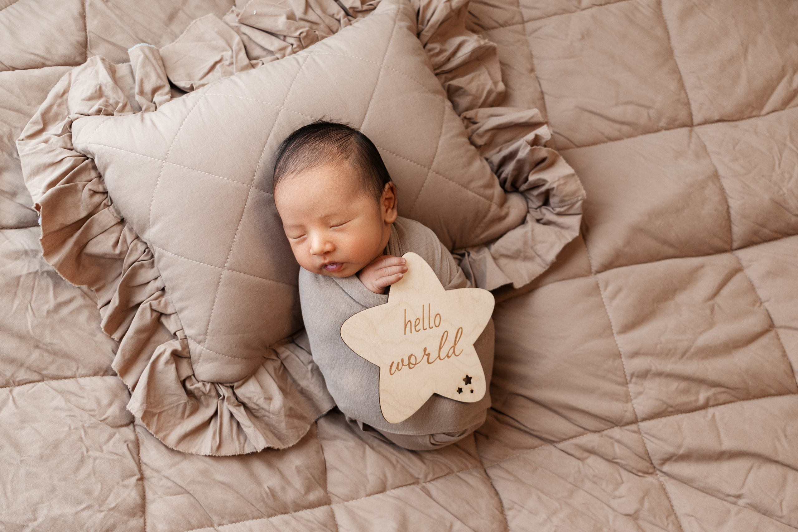 Newborn natural. Женский и newborn фотограф Айжан Шарафи в Алматы