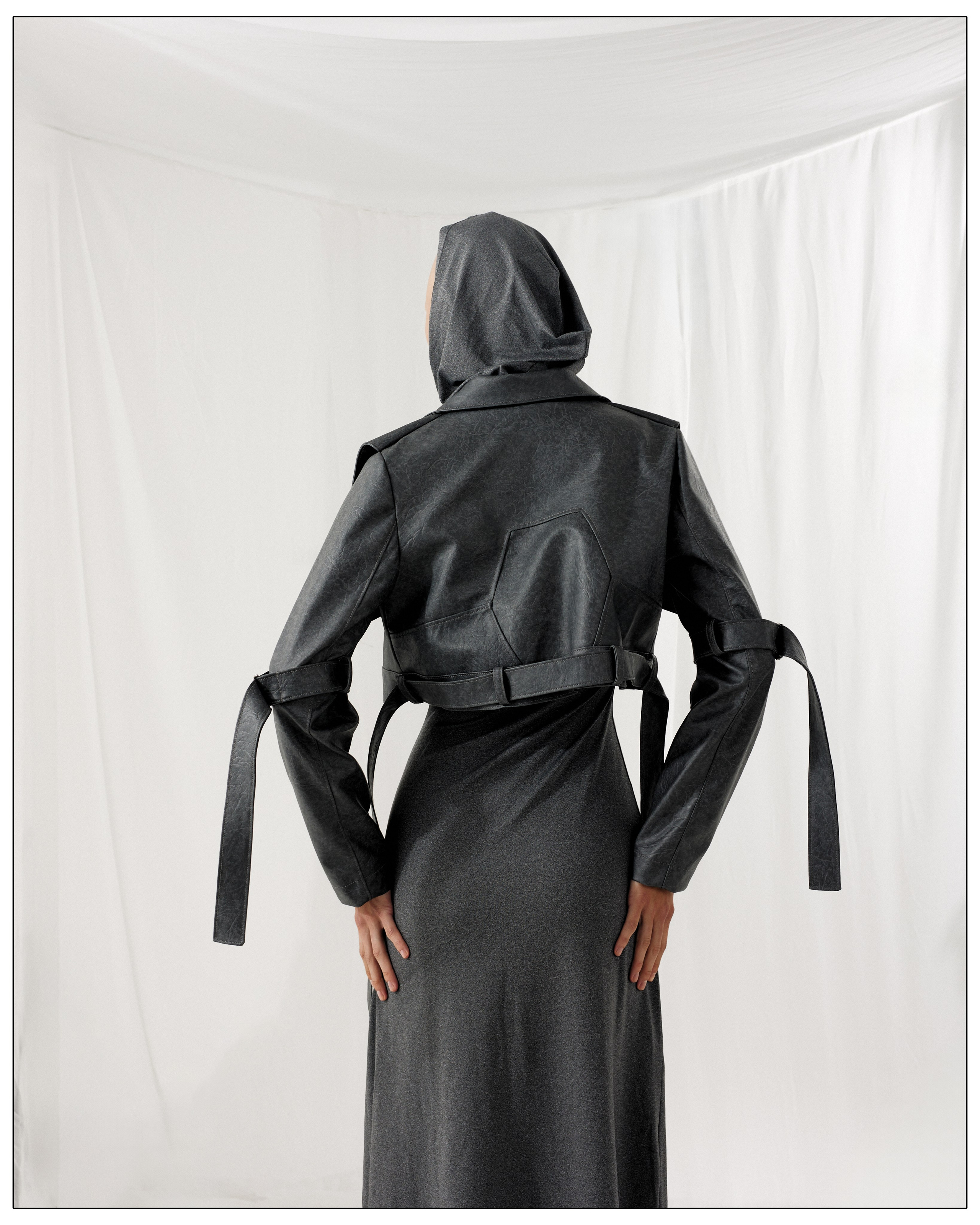 KORZUN. Влада Зюзина — adalwzet posmotri — коммерческий фотограф в Москве — портретный фотограф, фотограф для брендов