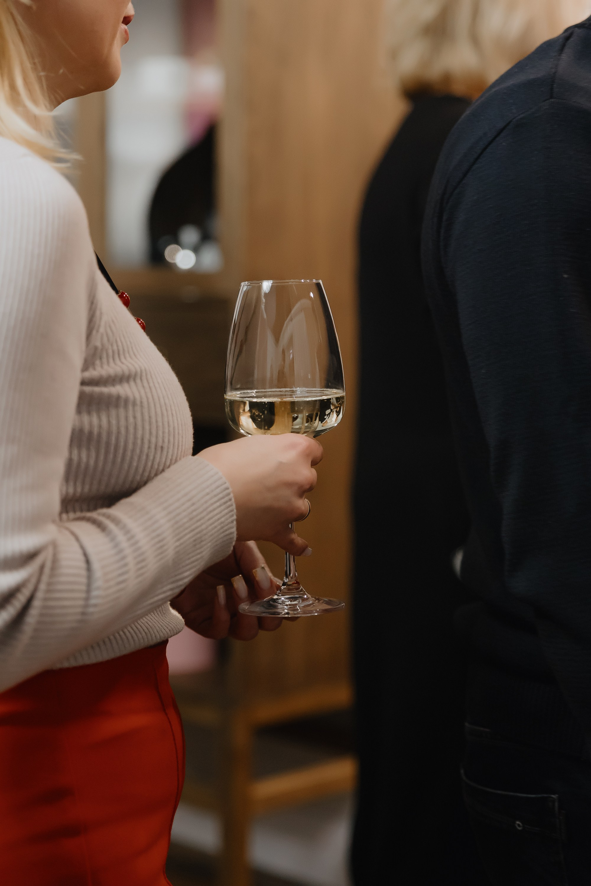 Открытие нового пространства интерьерного салона L. DECO в феврале 2025. L. Deco интерьерный салон. Краски/обои/лепной декор