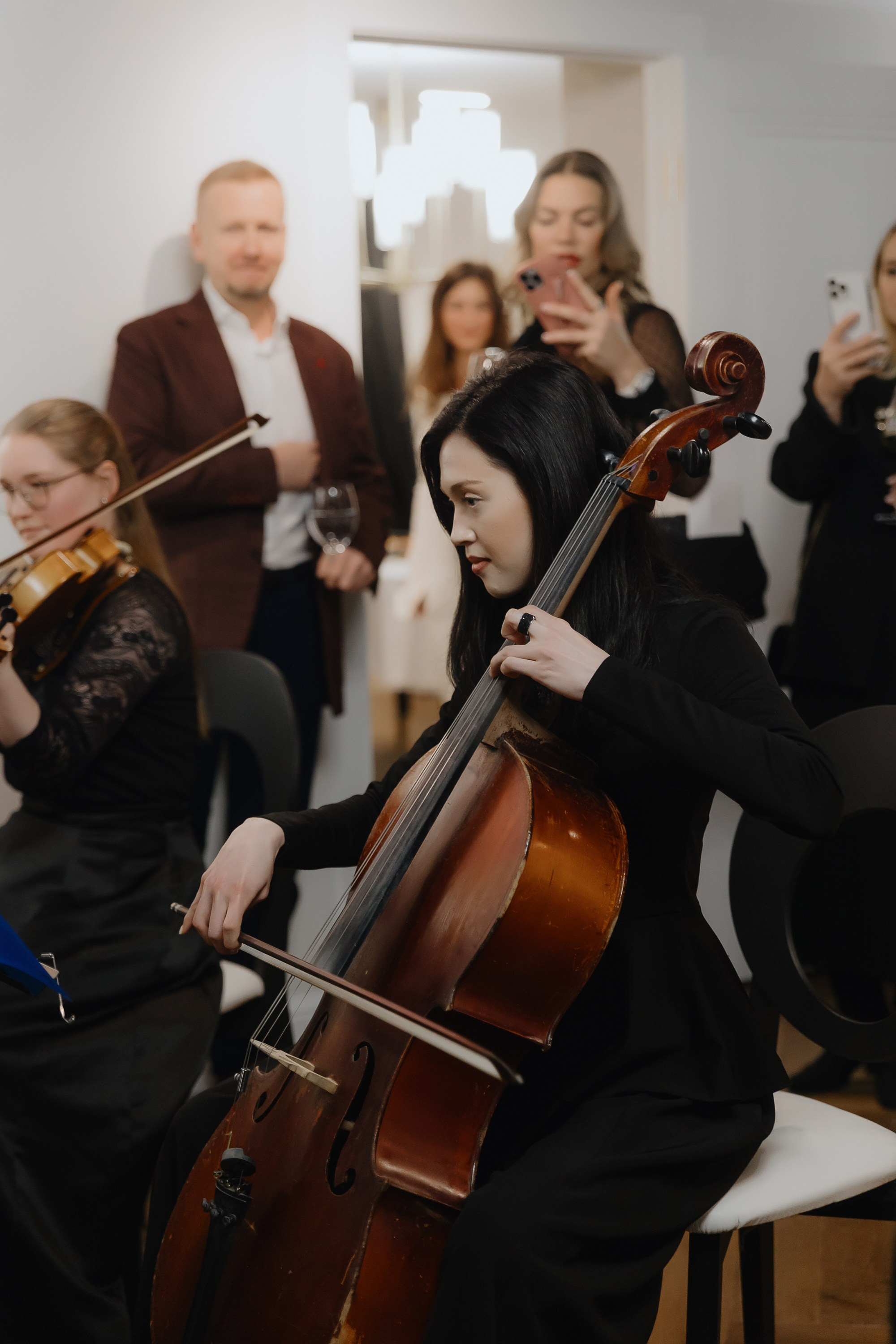 Открытие нового пространства интерьерного салона L. DECO в феврале 2025. L. Deco интерьерный салон. Краски/обои/лепной декор