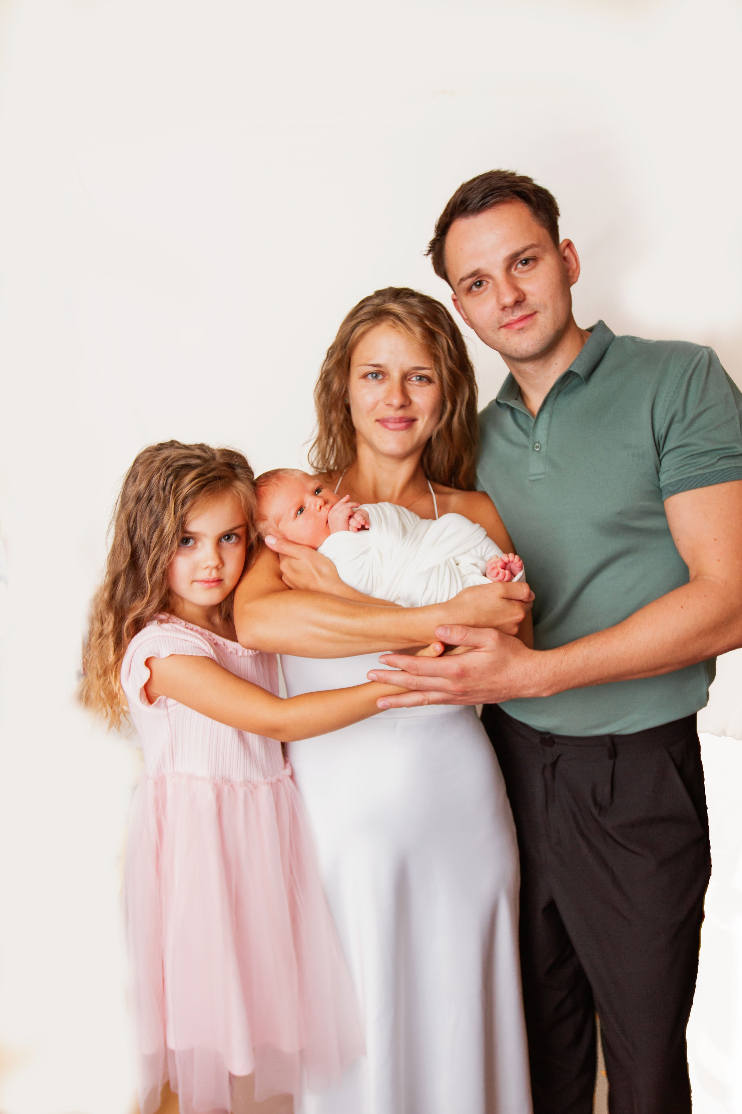 Семейные кадры с новорожденным