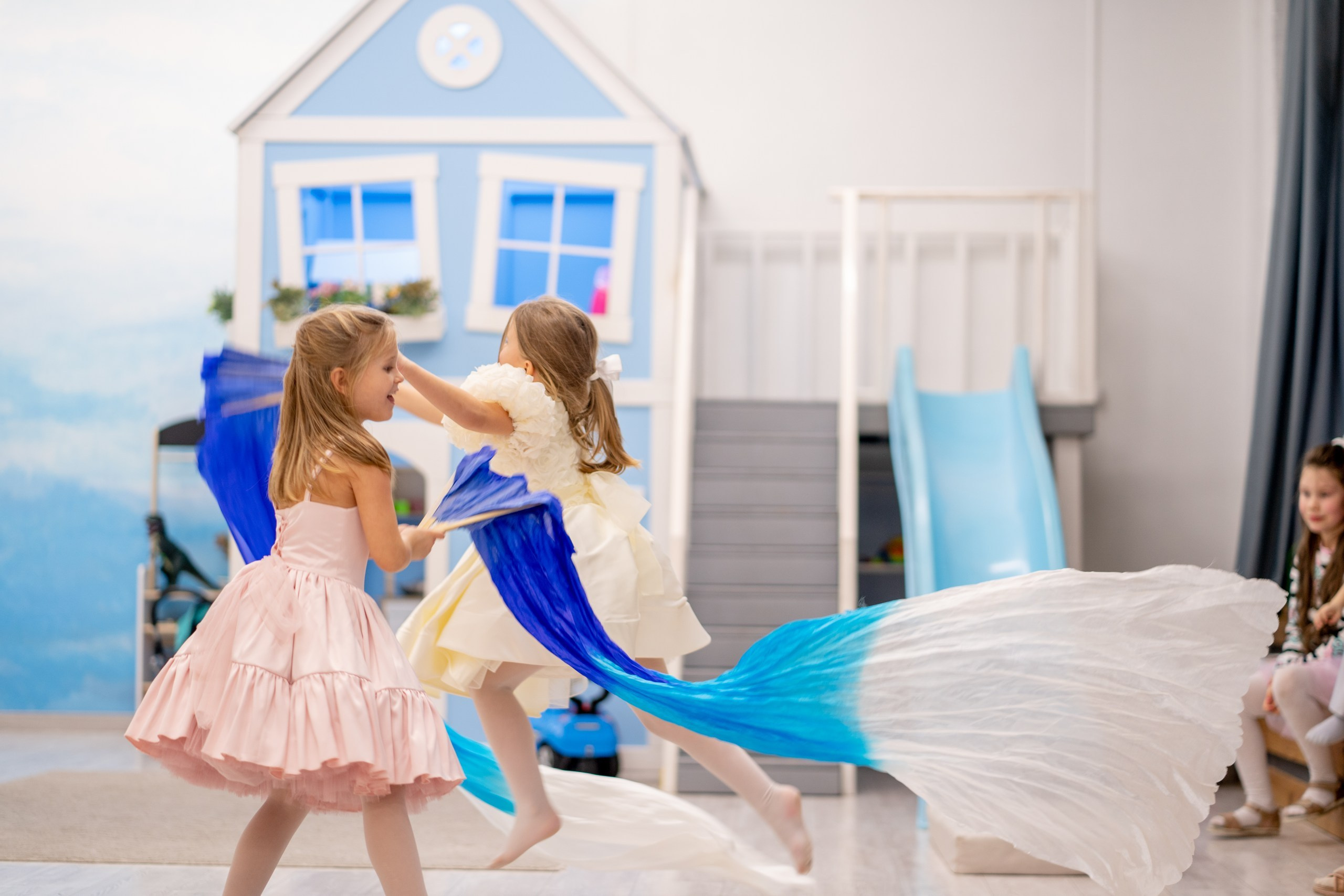 Варе и Маше 6 лет. Семейный фотограф в Москве Лилия Лебедева