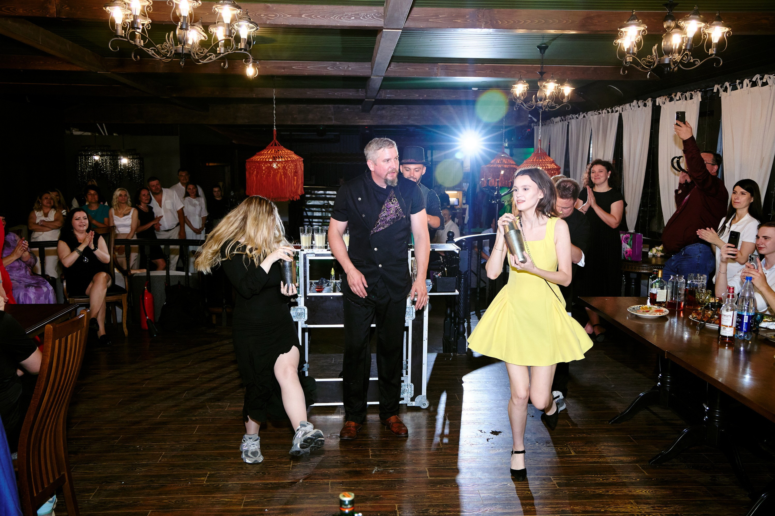 Выпускной 35 Сош. Фотограф Выпускные альбомы Таганрог Сергей Коробченко