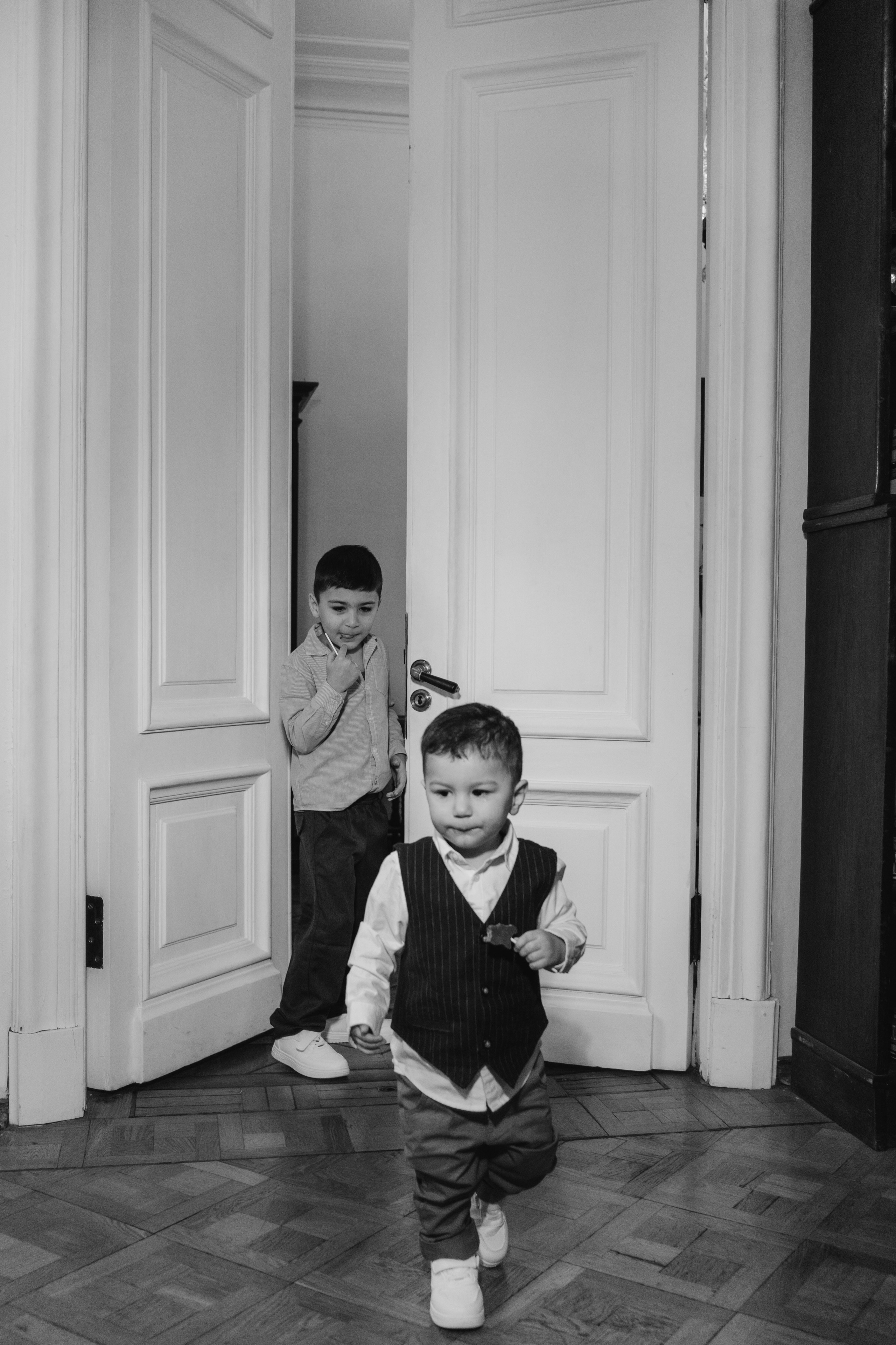 Роза и ребята. Фотограф Харитонова Наталья