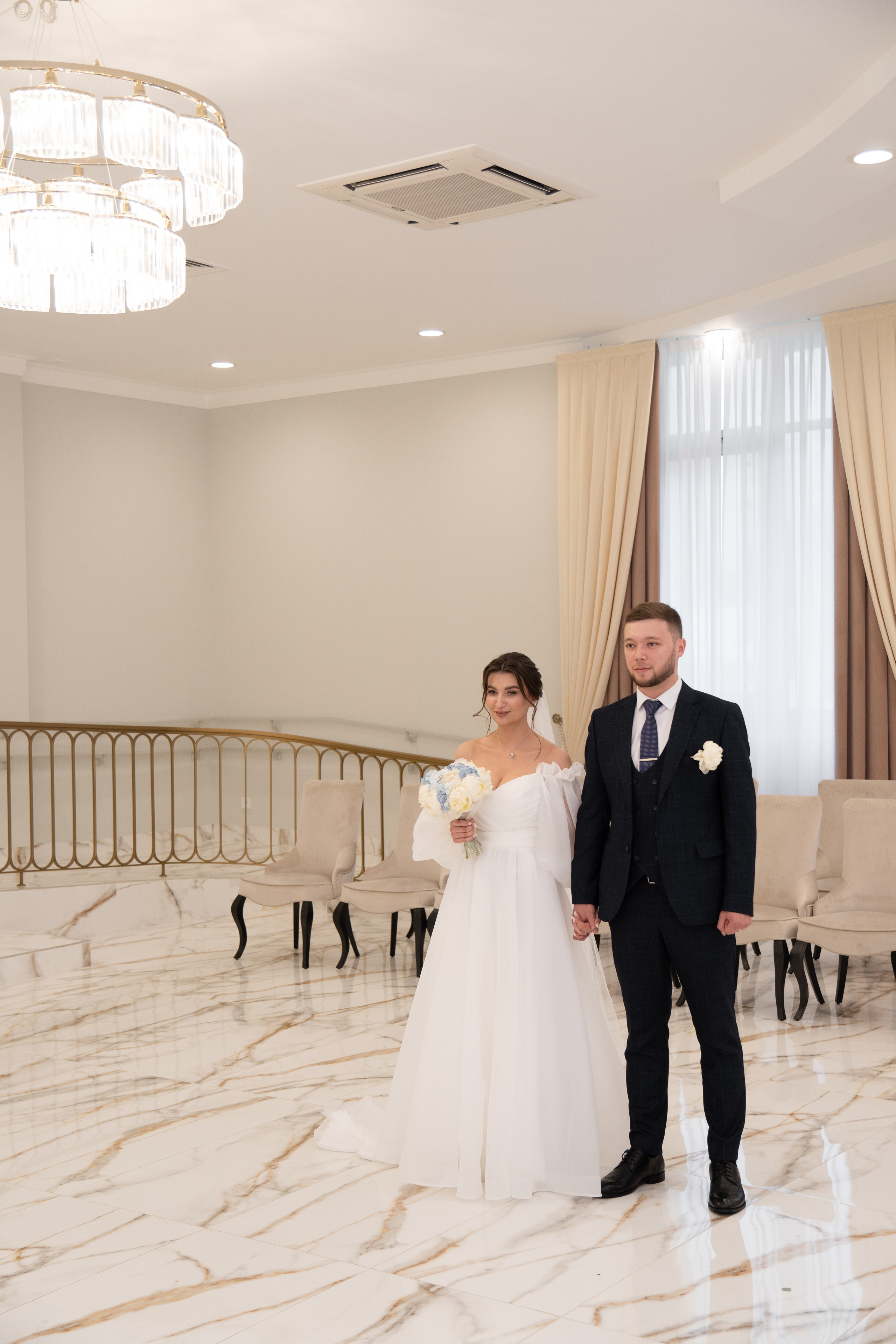 Свадебная прогулка_Максим+Юлия. Контент-съёмка и бизнес-портреты в Москве. Виктория Кулюкина