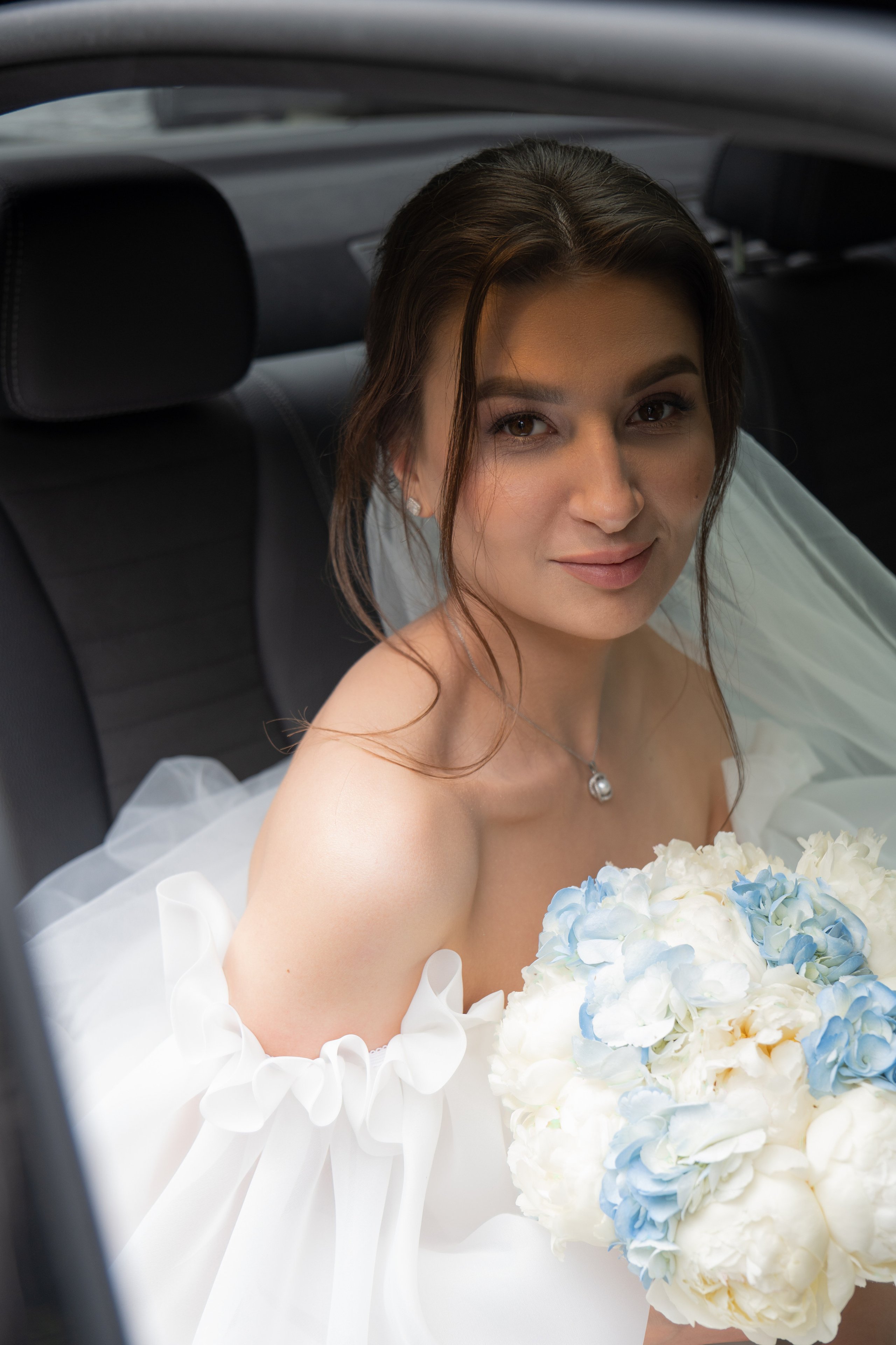 Свадебная прогулка_Максим+Юлия. Контент-съёмка и бизнес-портреты в Москве. Виктория Кулюкина