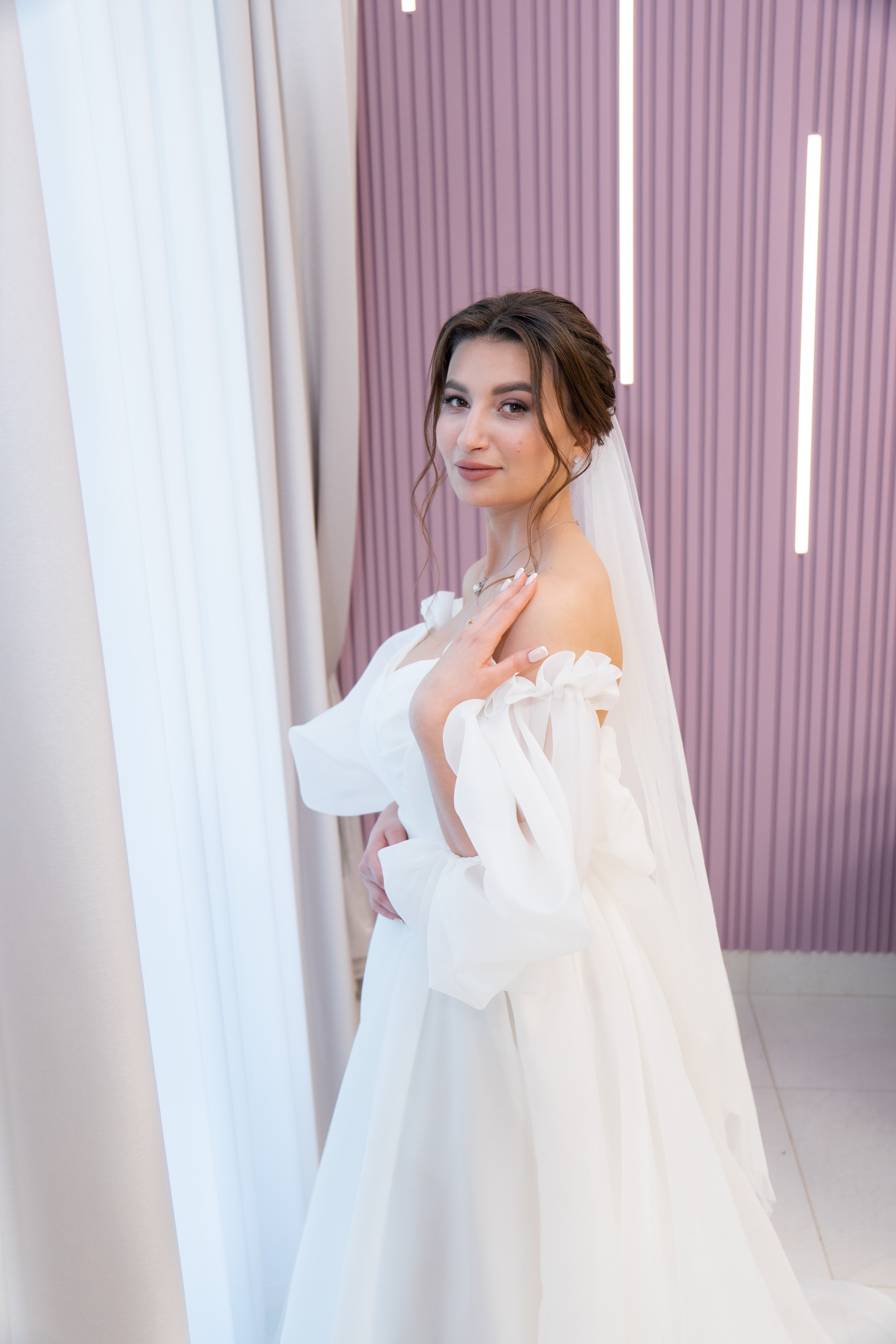 Свадебная прогулка_Максим+Юлия. Контент-съёмка и бизнес-портреты в Москве. Виктория Кулюкина