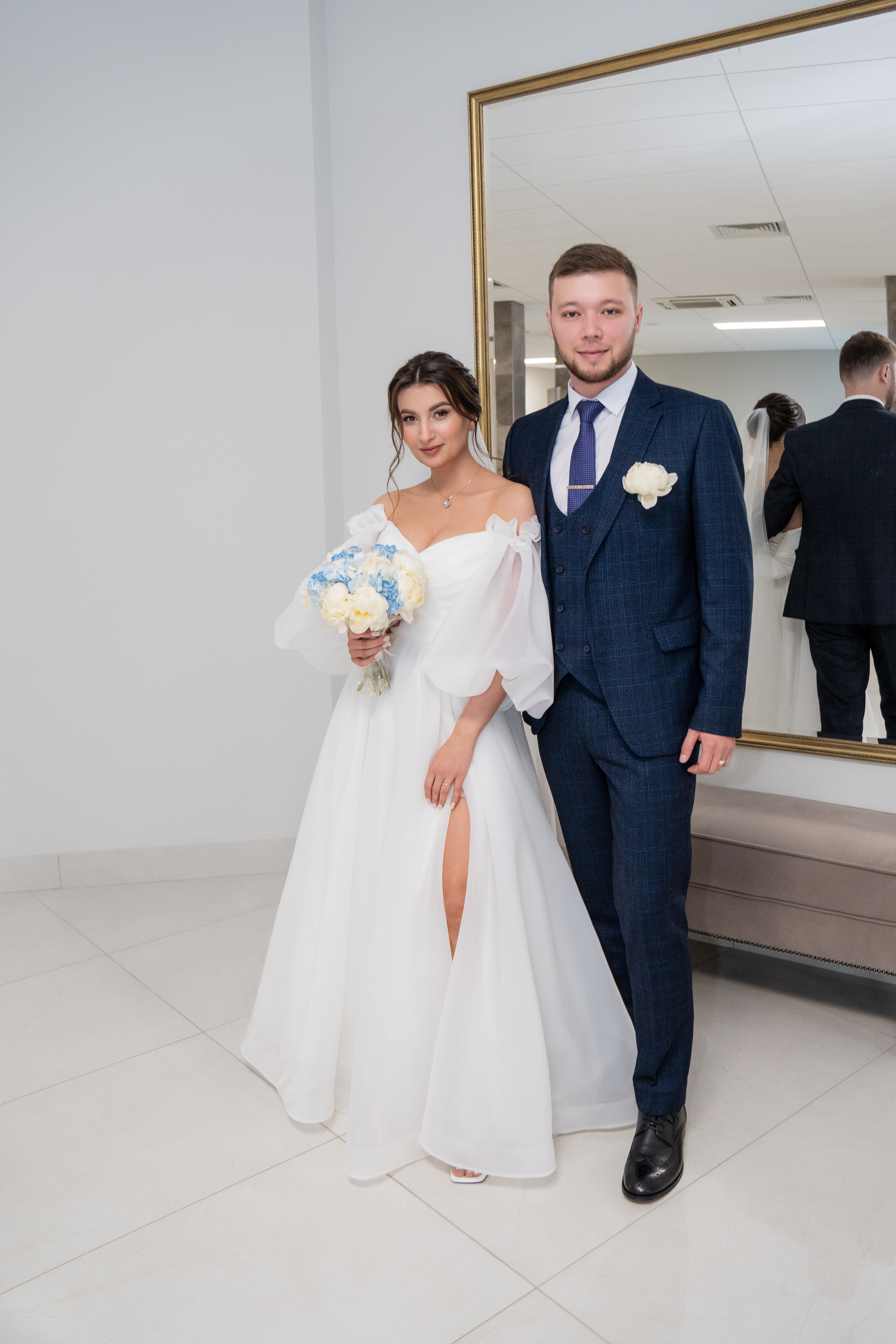 Свадебная прогулка_Максим+Юлия. Контент-съёмка и бизнес-портреты в Москве. Виктория Кулюкина