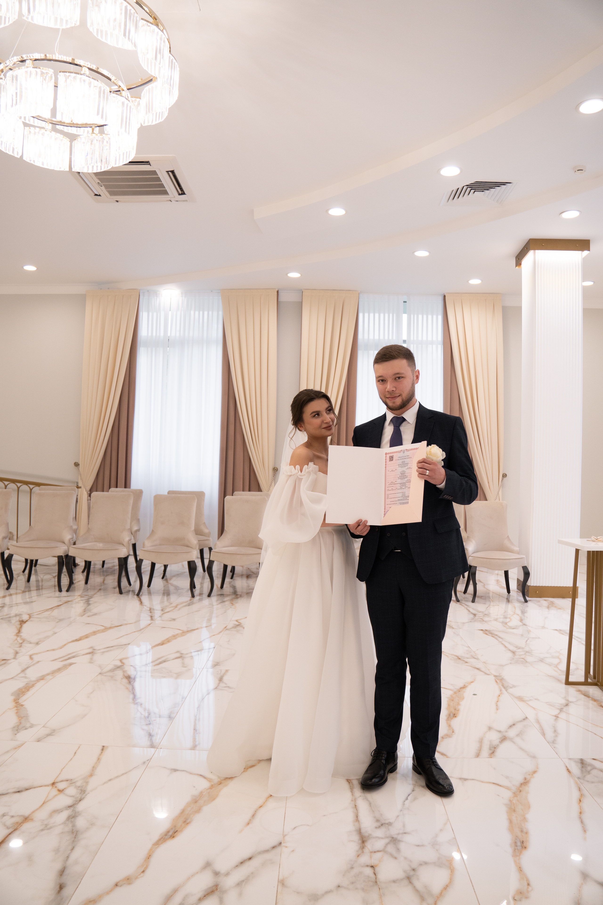 Свадебная прогулка_Максим+Юлия. Контент-съёмка и бизнес-портреты в Москве. Виктория Кулюкина