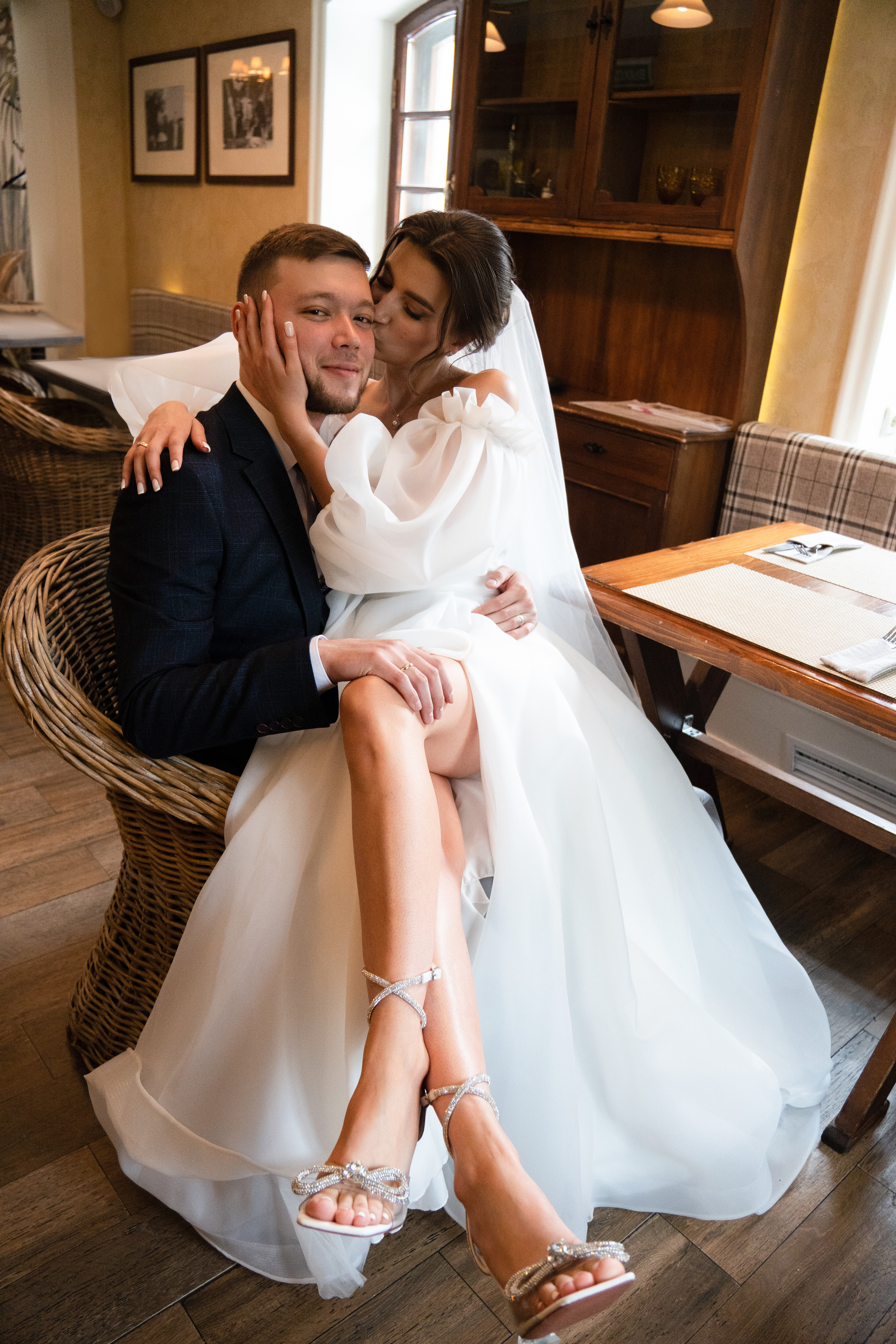 Свадебная прогулка_Максим+Юлия. Контент-съёмка и бизнес-портреты в Москве. Виктория Кулюкина