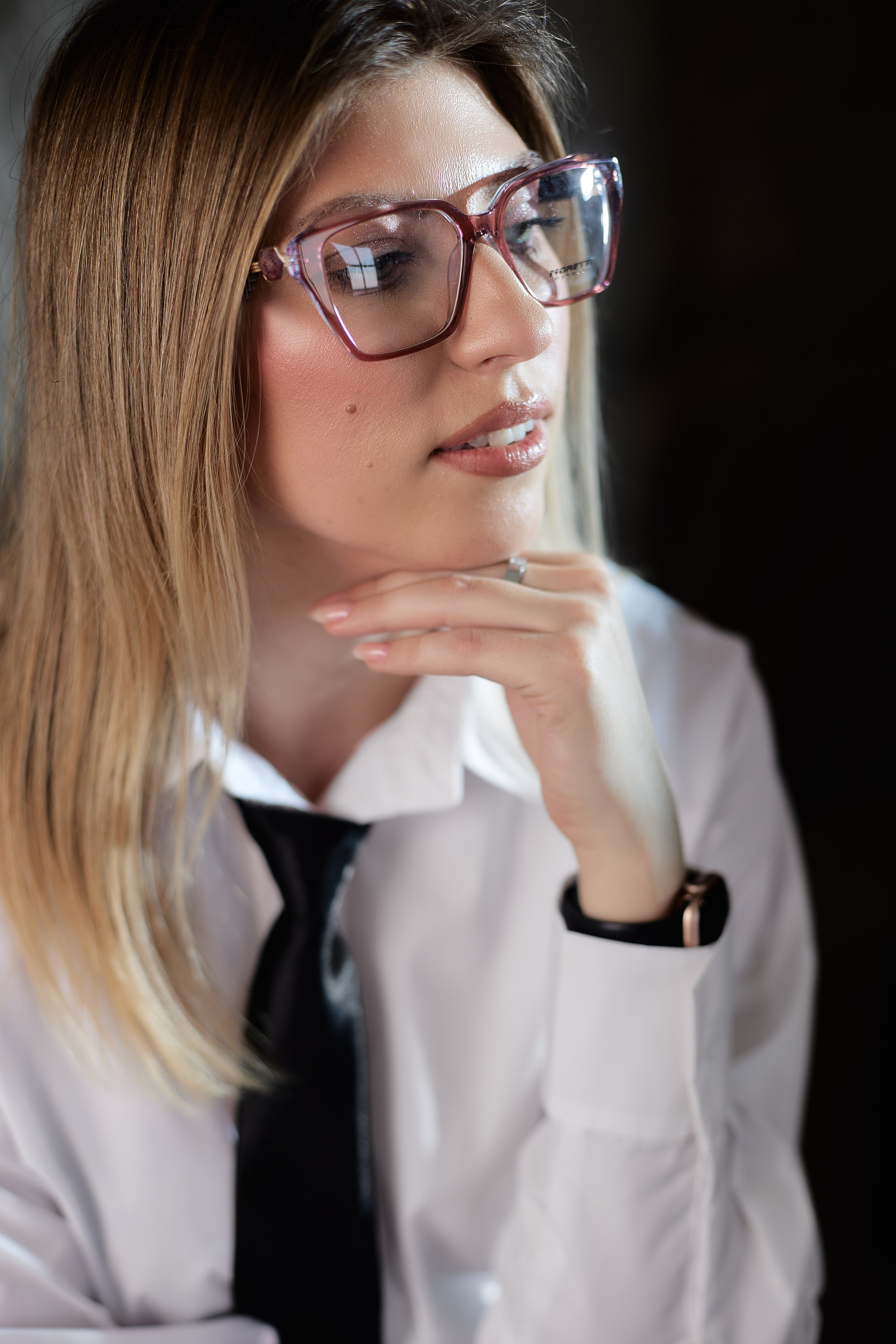 Бизнес съёмка для Оптик Маркет. Виктория Ларина — Портретный профессиональный фотограф в Иркутске