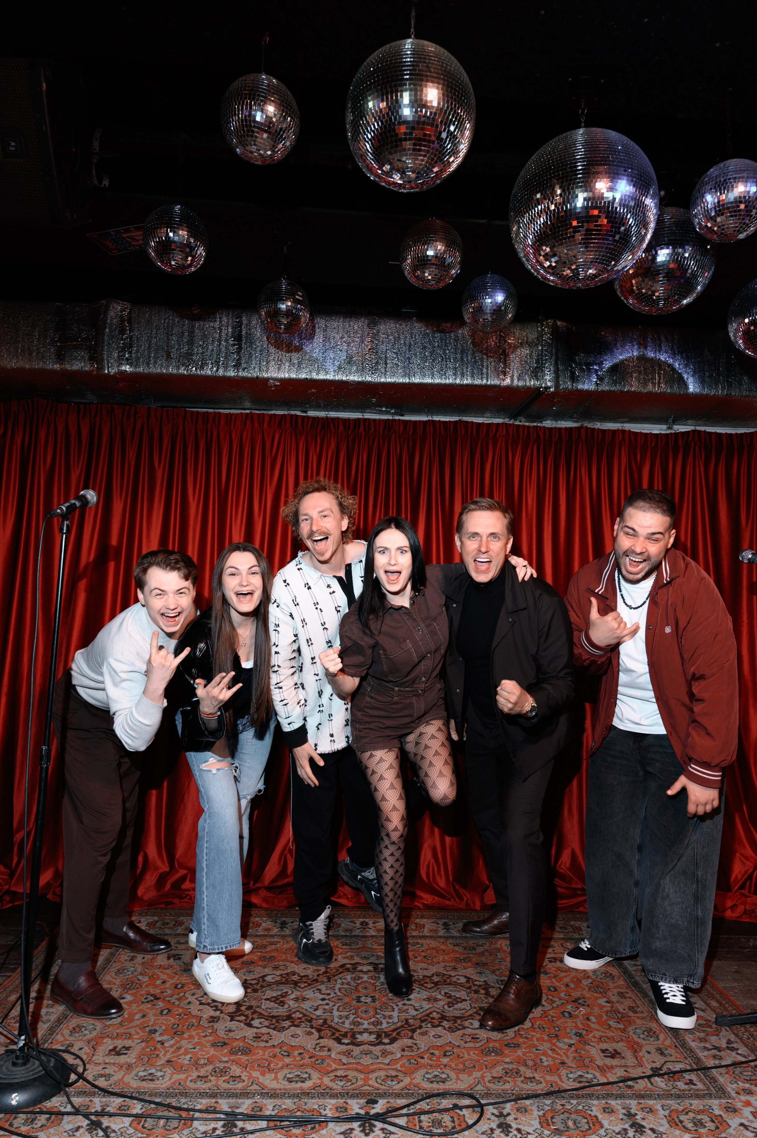 Выпускной курса Адиса Маммо. Анастасия Петрович фотограф, фотокорреспондент в Москве и Санкт-Петербурге. Фотосъёмка репортажа, мероприятия, корпоративная съёмка, контент