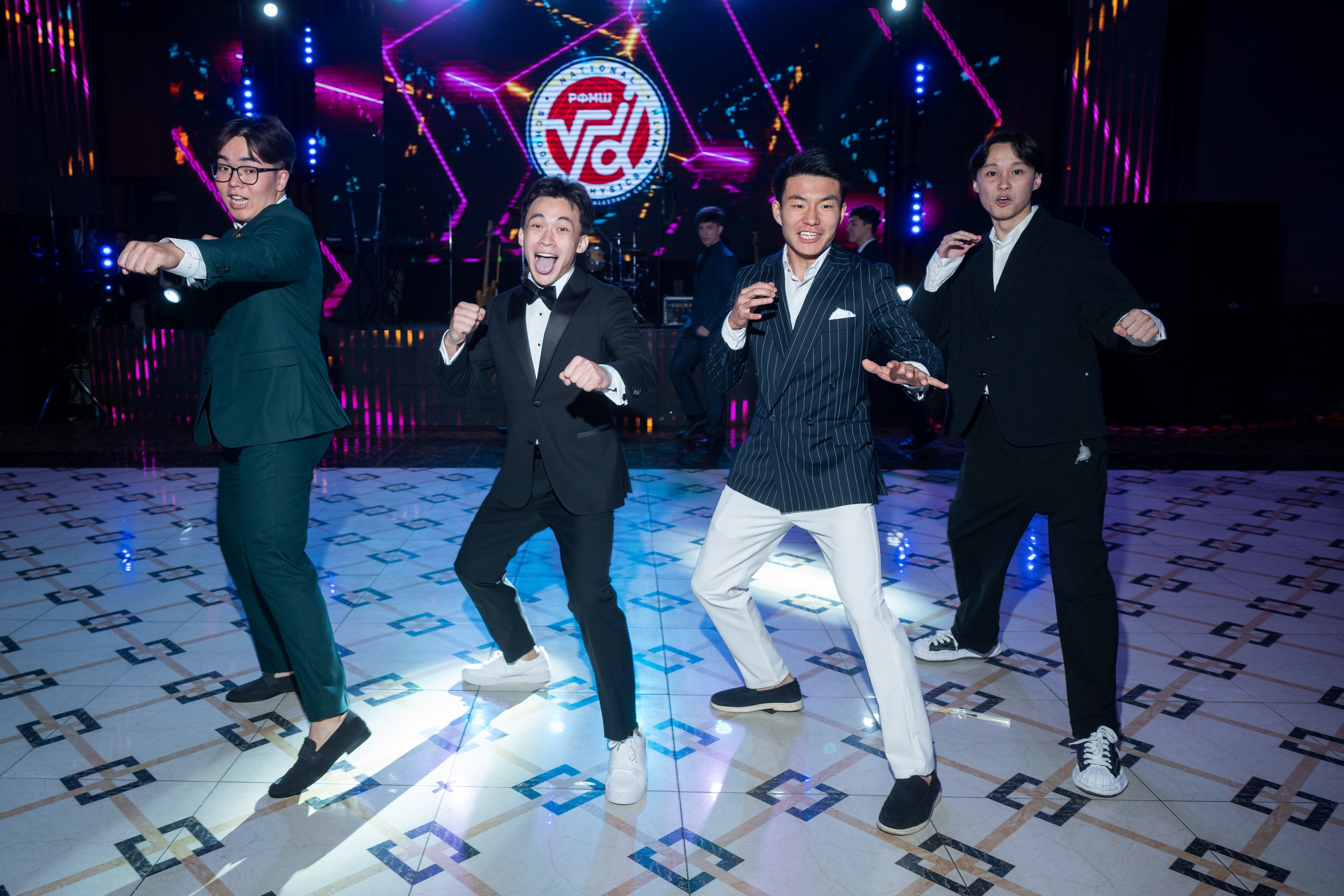 Выпускной вечер | Встреча рассвета. Фото и видеосъемка в Алматы