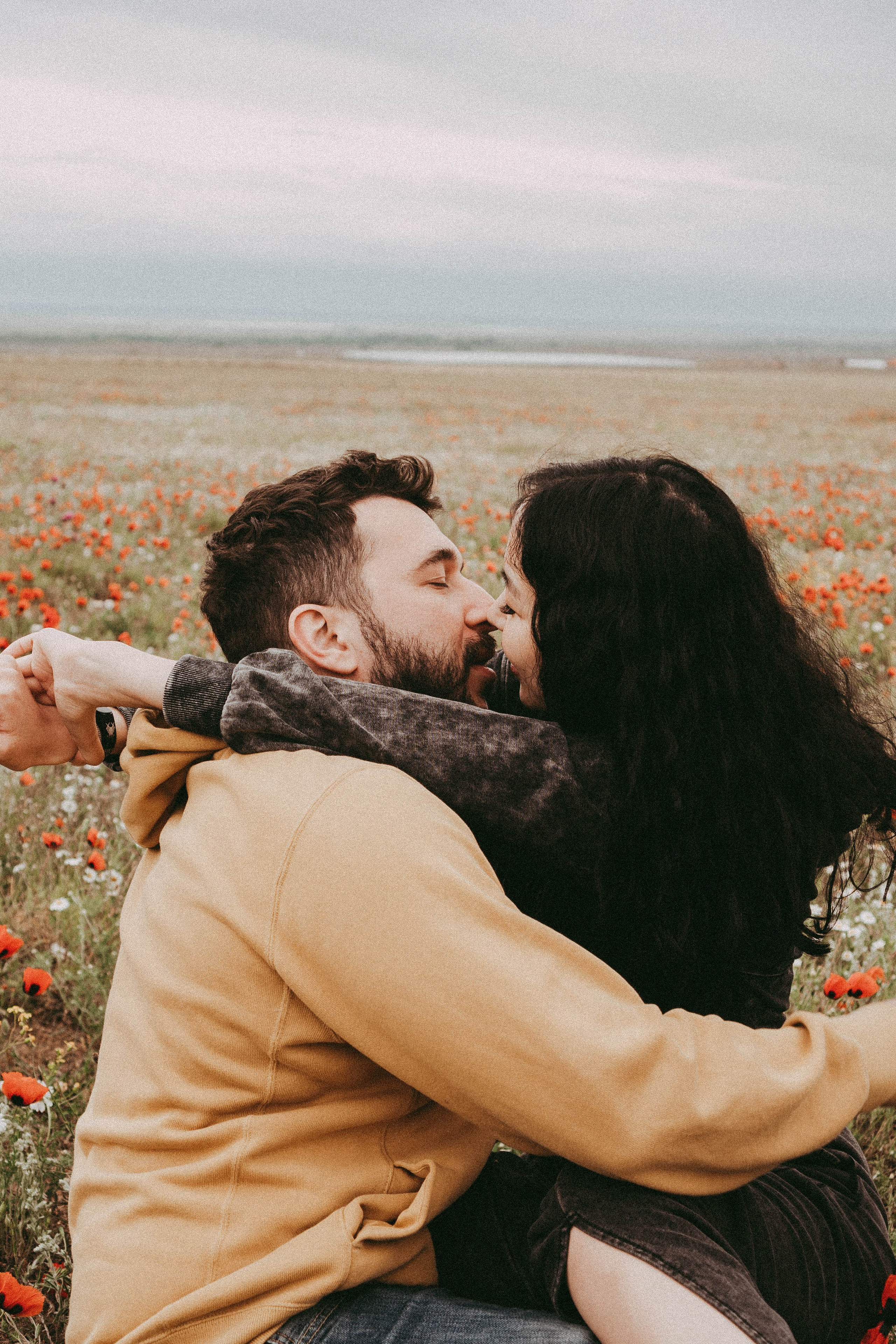 Любовь в маковом поле. Профессиональный фотограф, Санкт-Петербург — Виктория Богомолова