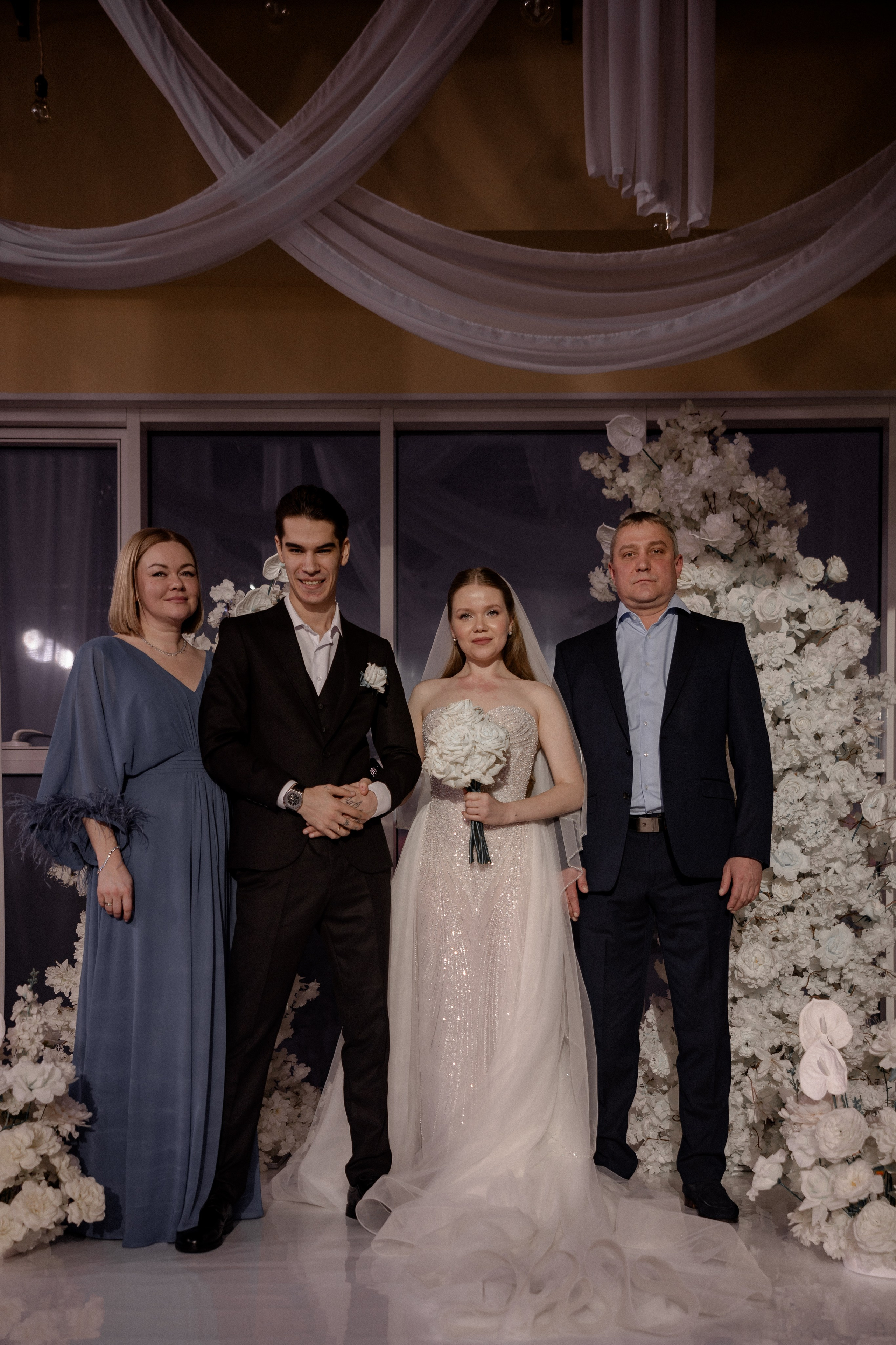 СВАДЕБНАЯ СЬЕМКА СБОРОВ В ОТЕЛЕ И ВЫЕЗД НА ЦЕРЕМОНИЮ (СНЯТО В СИБИРЕ В НИЖНЕВАРТОВСКЕ). Профессиональный фотограф, Санкт-Петербург — Виктория Богомолова