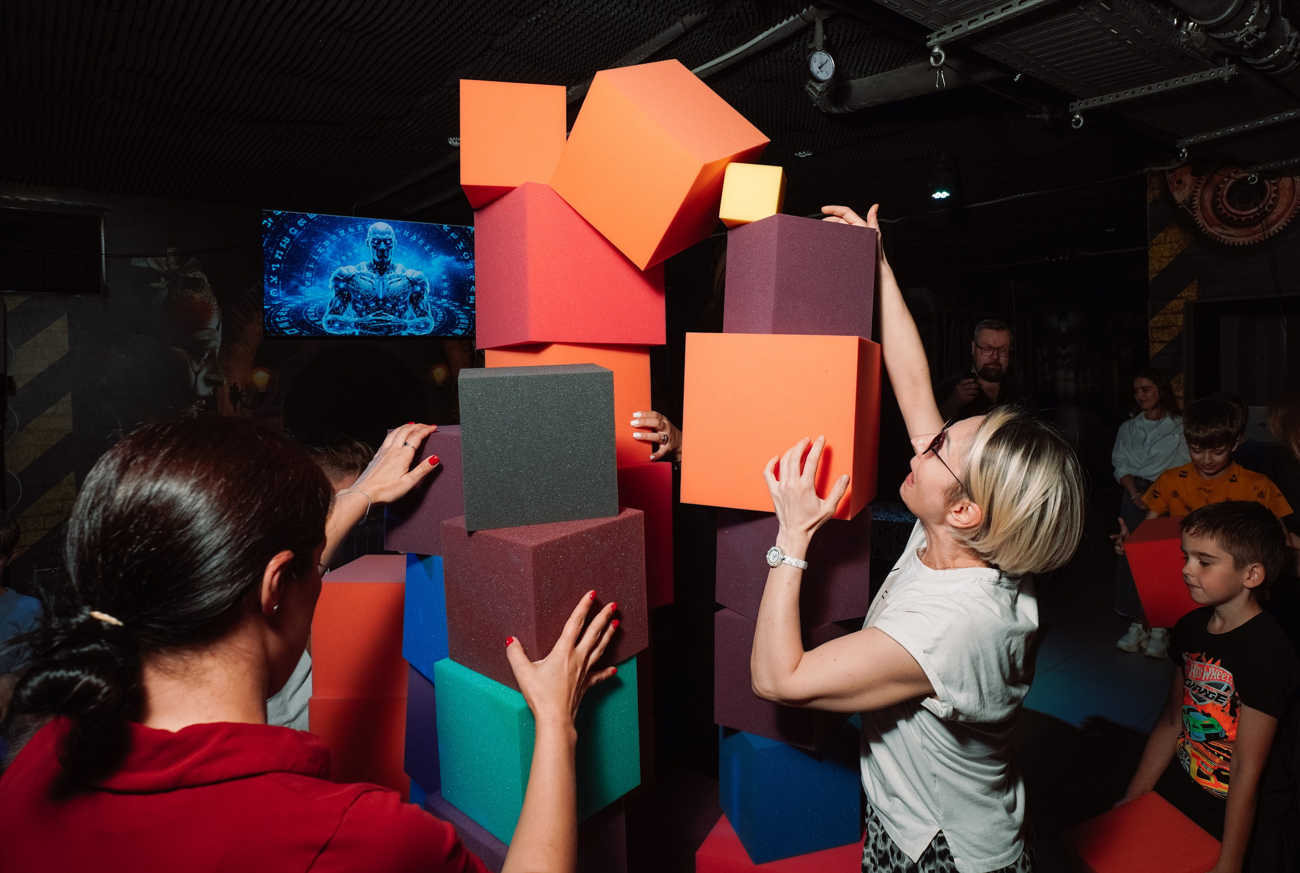 PEKA_POHUDEL. Фото | Видео Контент Мишель Ватаманюк