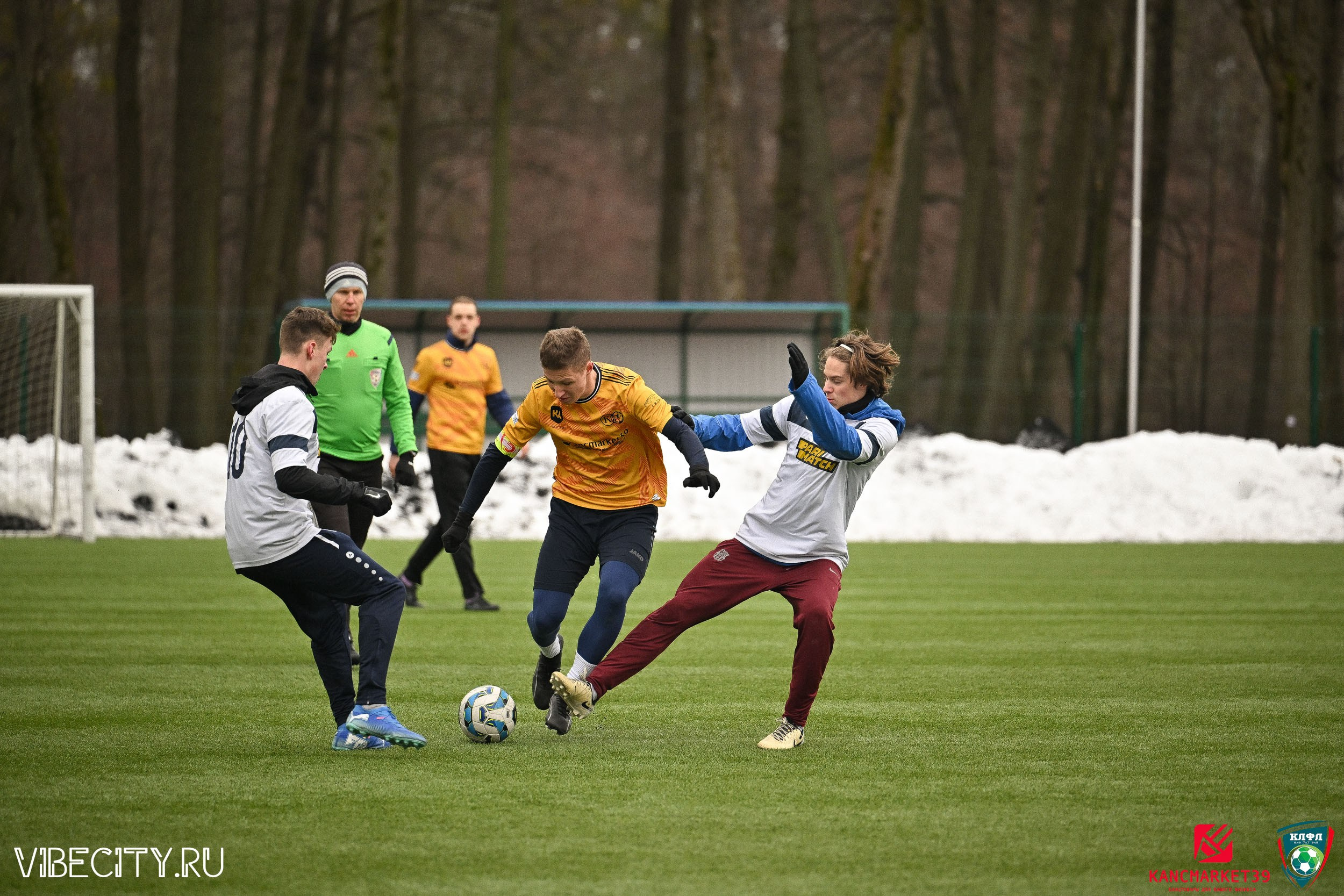 XX ЧЕМПИОНАТ КАЛИНИНГРАДСКОЙ ЛФЛ КАНЦМАРКЕТ39 сезона 2024–2025 гг. VIBECITY.RU Вайб Сити Ру Фоторепортажи Фотоотчеты Калининград