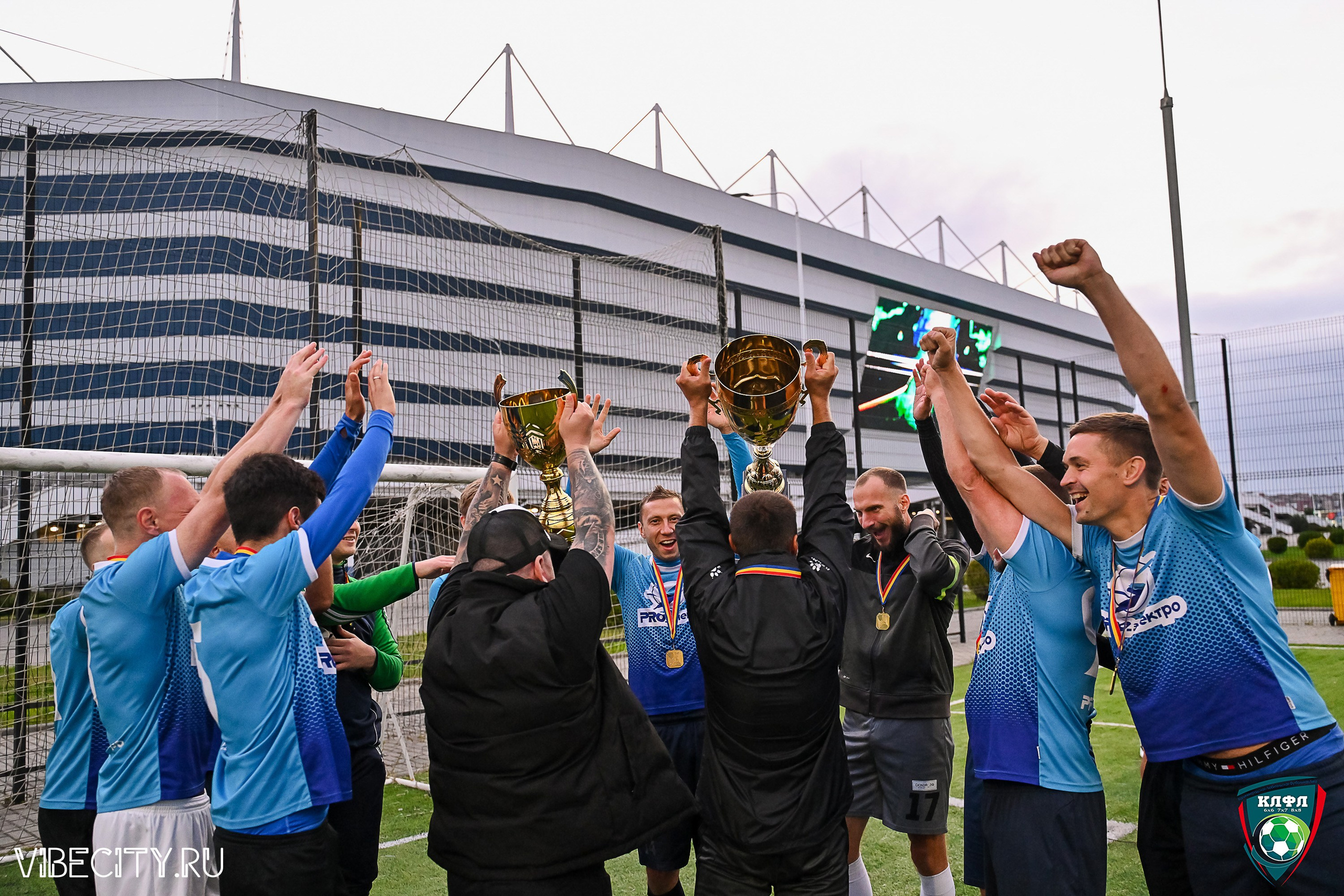 ФИНАЛЬНЫЕ МАТЧИ ПЛЕЙ-ОФФ XXl ЛЕТНЕГО КУБКА КАЛИНИНГРАДСКОЙ ЛФЛ. VIBECITY.RU Вайб Сити Ру Фоторепортажи Фотоотчеты Калининград