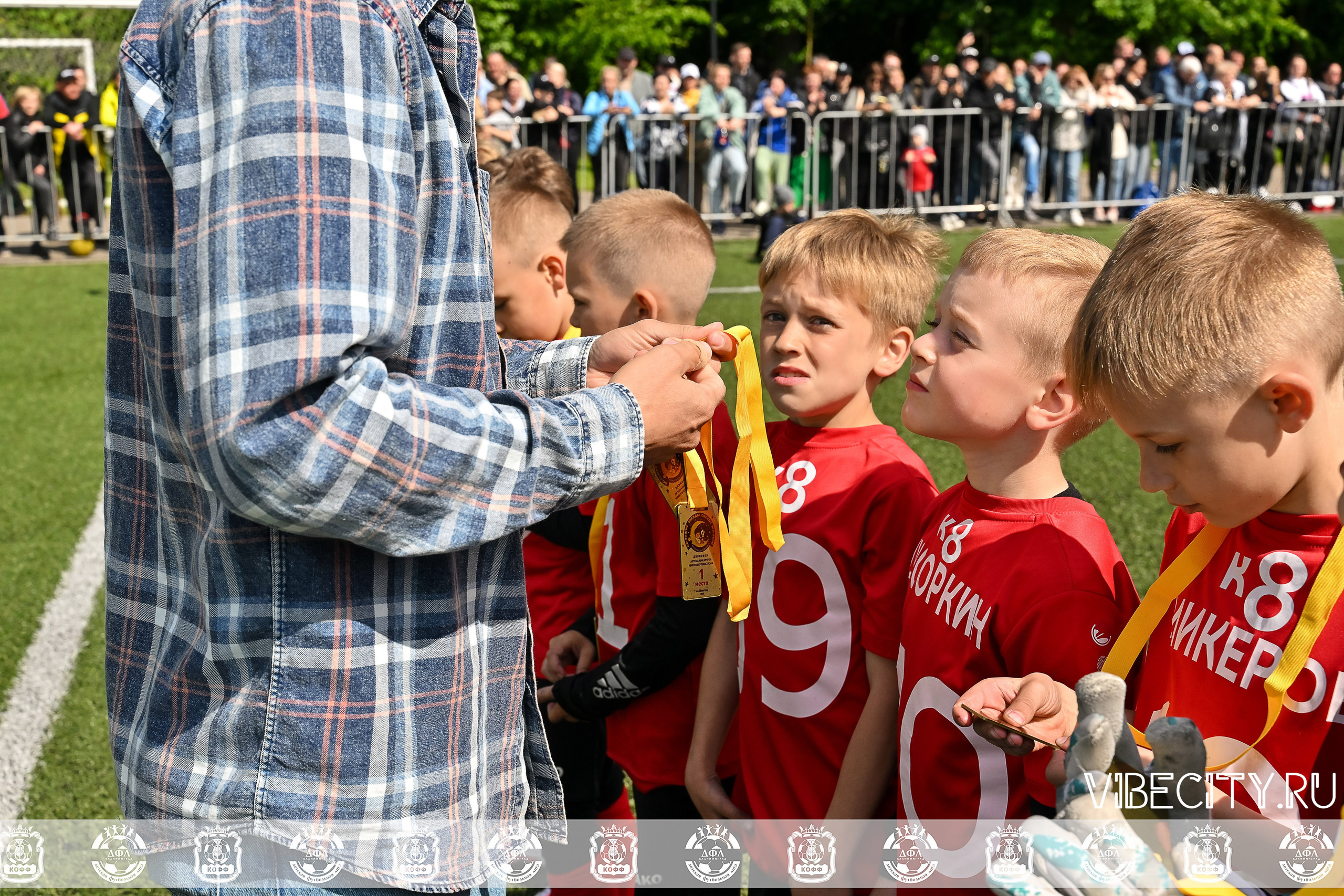 Большие Звезды светят Малым. VIBECITY.RU Вайб Сити Ру Фоторепортажи Фотоотчеты Калининград