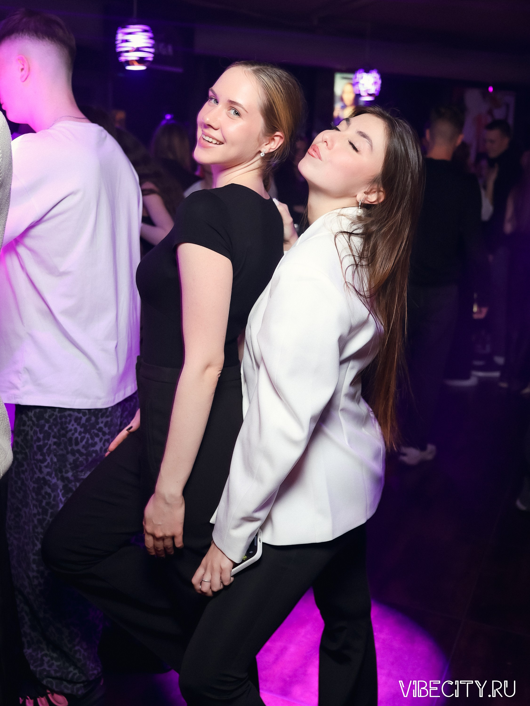 DOUBLE U. VIBECITY.RU Вайб Сити Ру Фоторепортажи Фотоотчеты Калининград