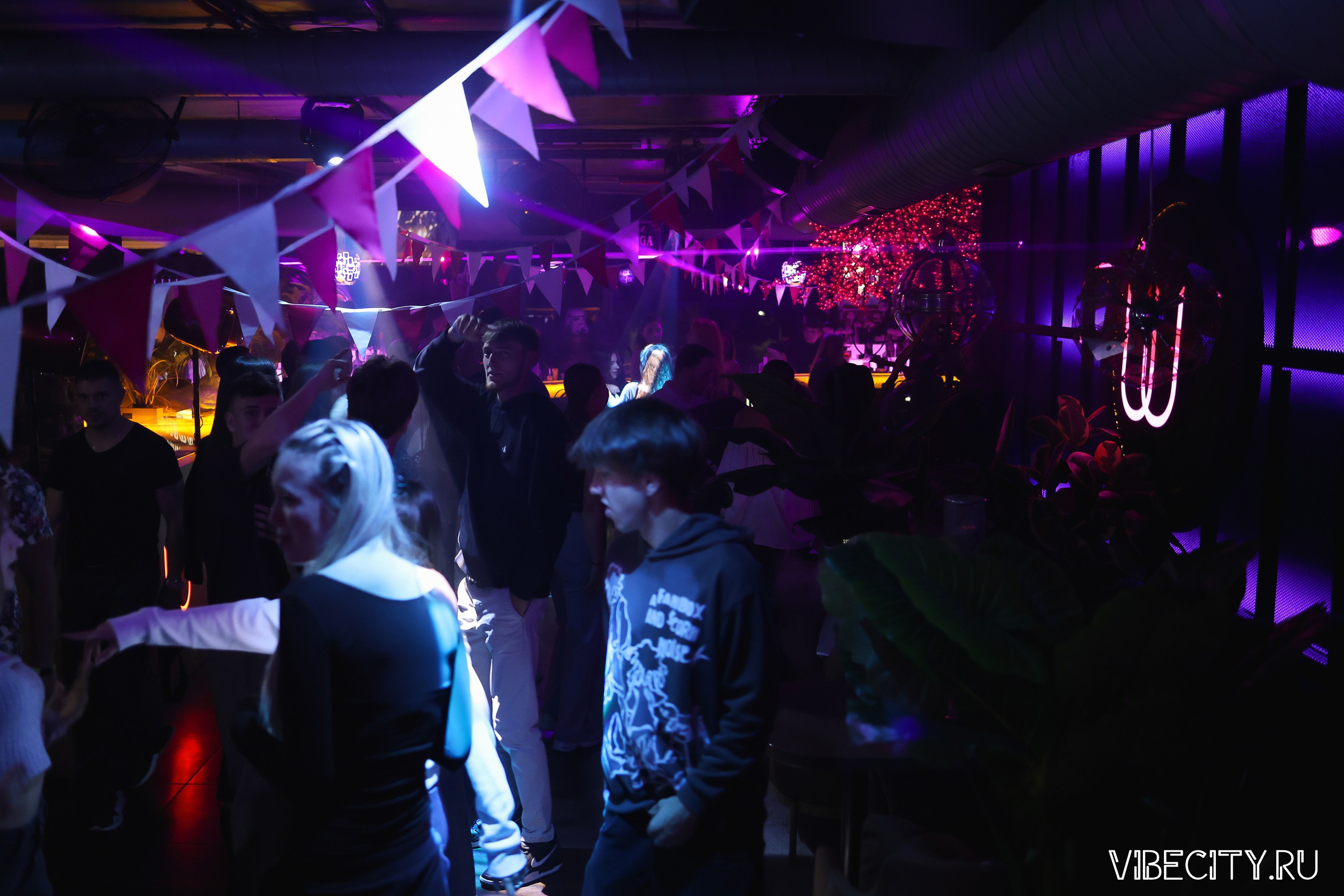 DOUBLE U. VIBECITY.RU Вайб Сити Ру Фоторепортажи Фотоотчеты Калининград