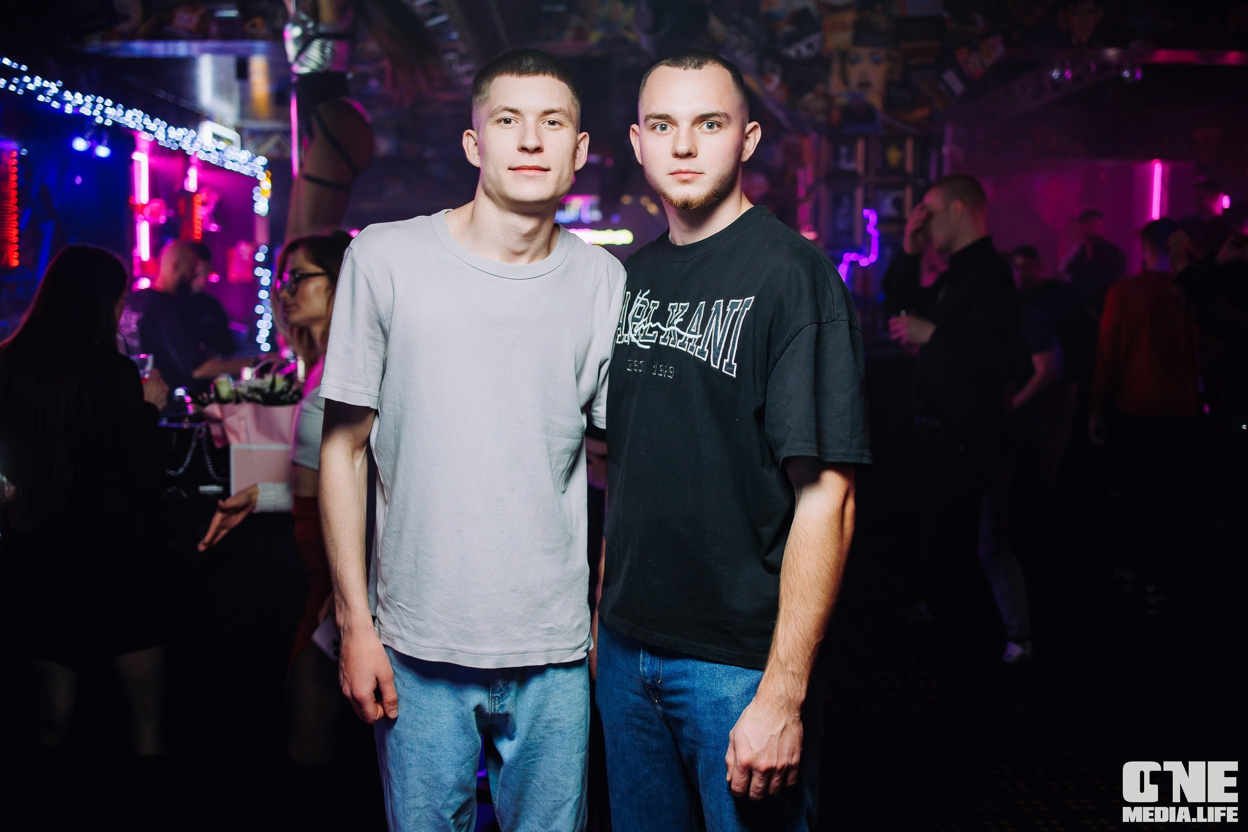 Фоторепортаж из бара XxxX. One Media Life: фоторепортажи, фотоотчеты с мероприятий и заведений