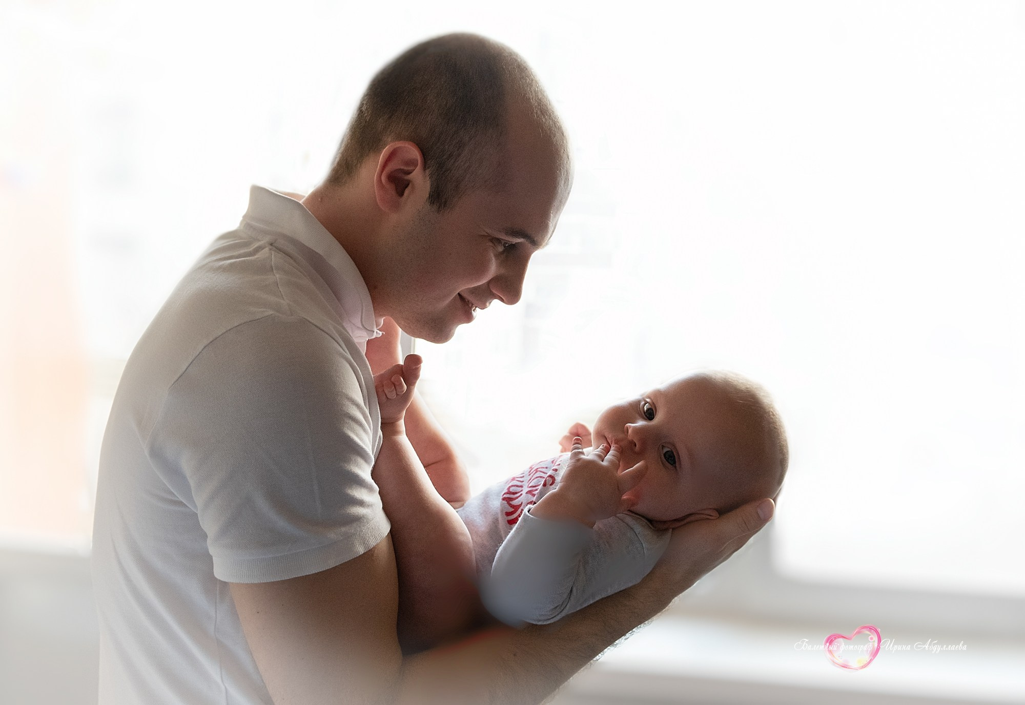 Семейная фотосессия Мирон 5 мес