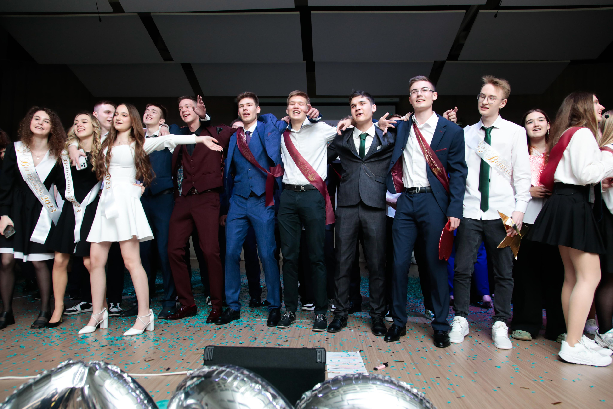 Выпускной 11 класс. Фотограф Олеся Милош Мытищи, Москва и МО и весь мир