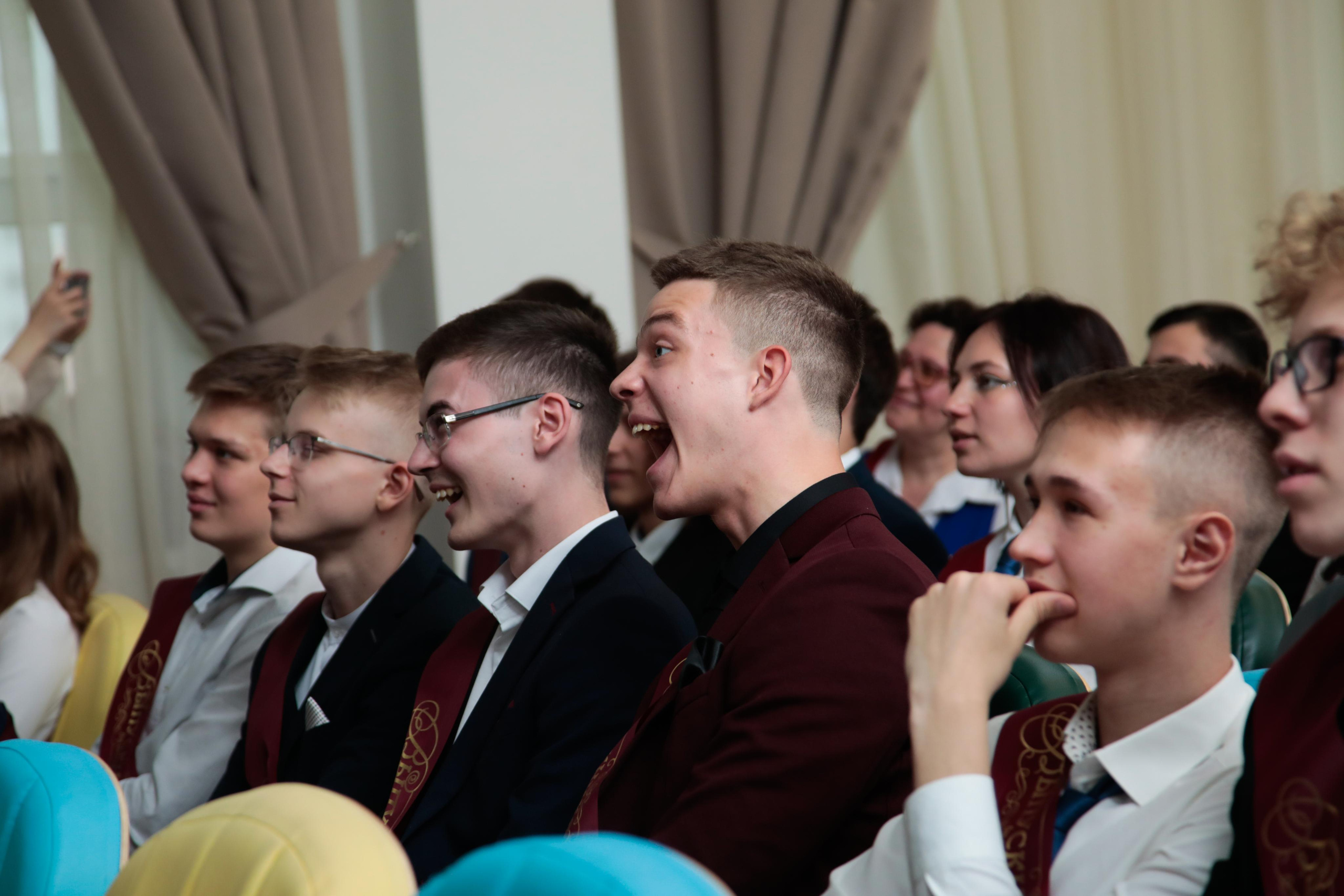 Выпускной 11 класс. Фотограф Олеся Милош Мытищи, Москва и МО и весь мир