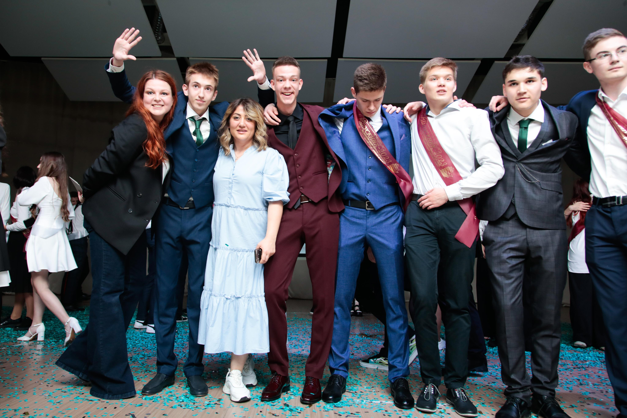 Выпускной 11 класс. Фотограф Олеся Милош Мытищи, Москва и МО и весь мир