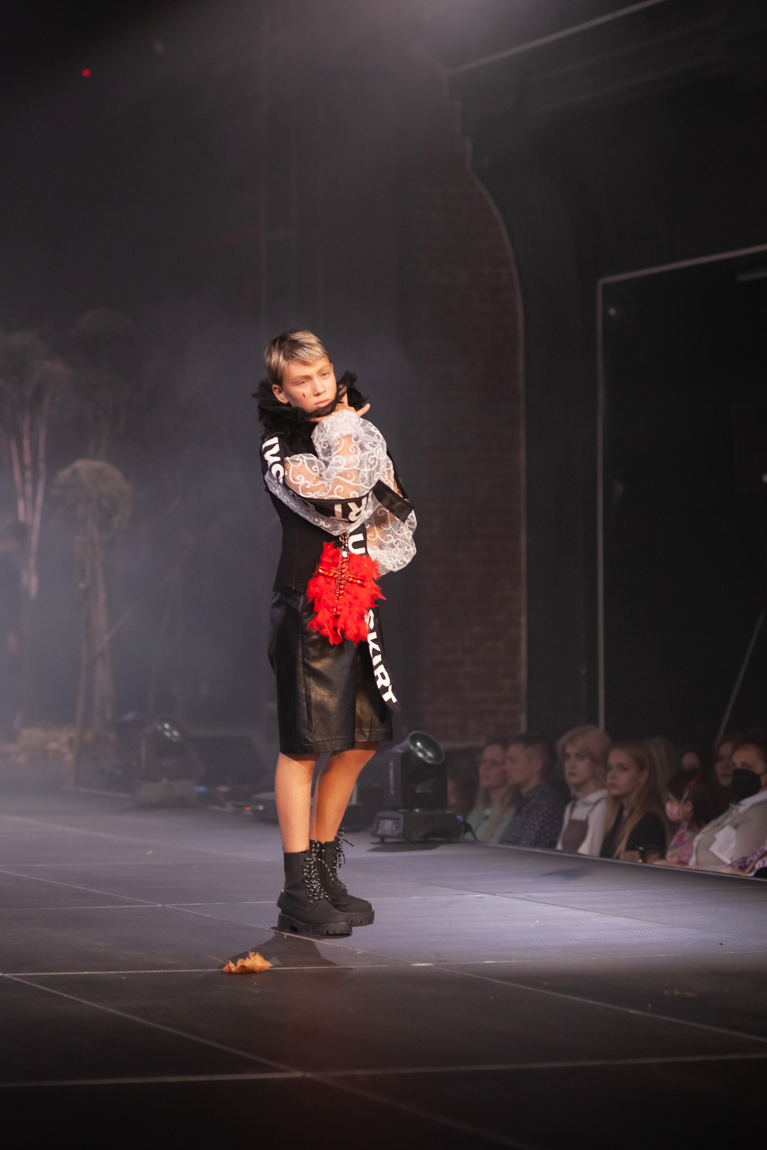 MagicFashionWeek — коллекция «VORONы» дизайнера Анастасии Фахретдиновой