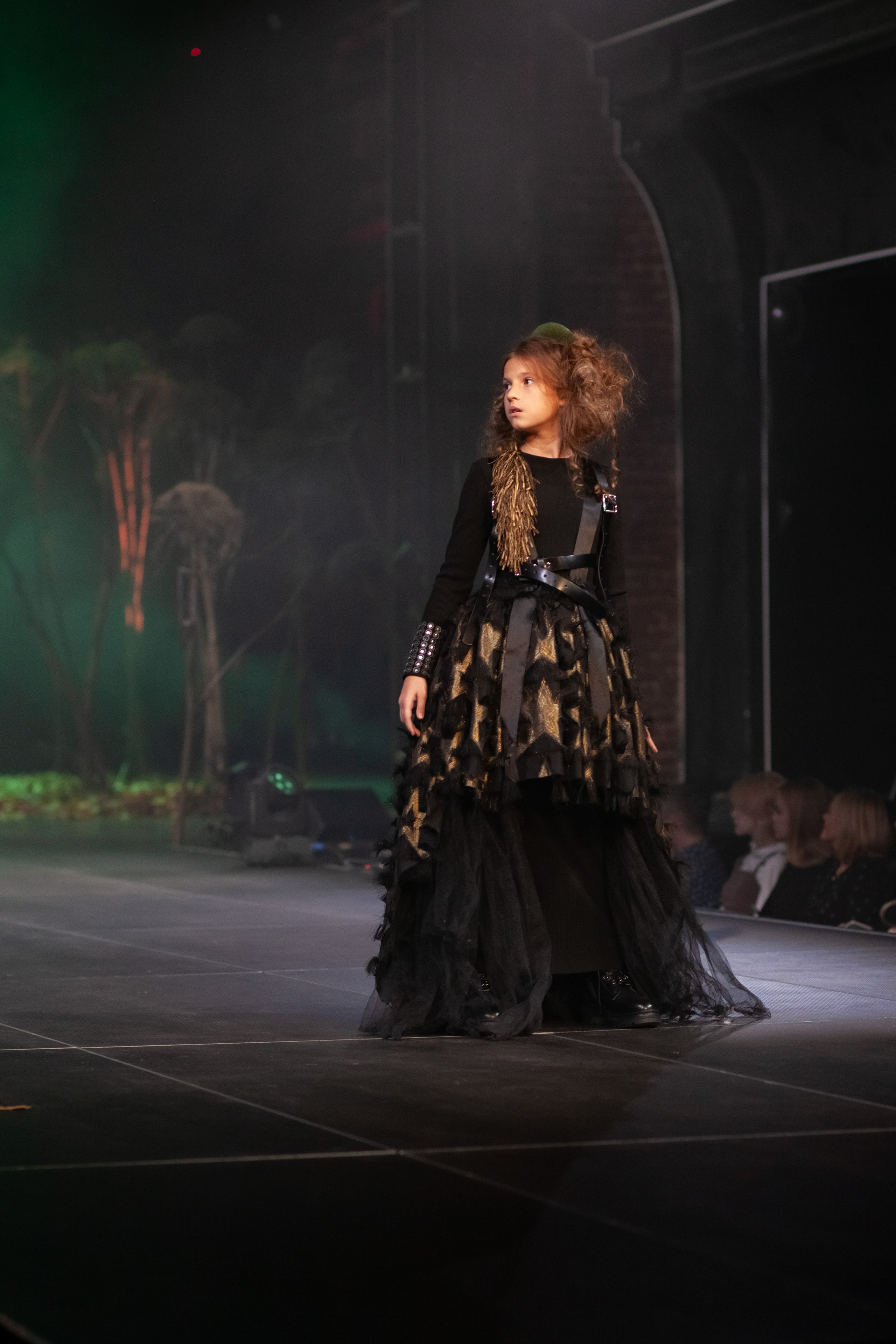 MagicFashionWeek — коллекция «Стимпанк» дизайнера Надежды Шибиной