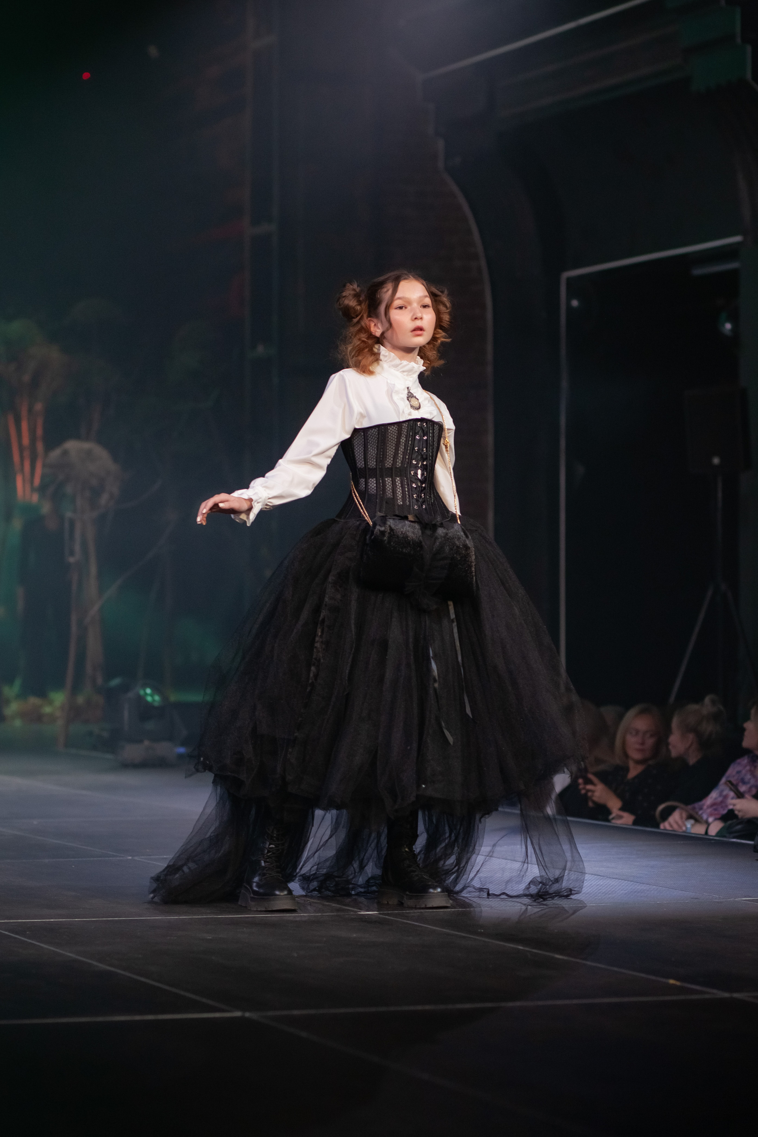 MagicFashionWeek — коллекция «Стимпанк» дизайнера Надежды Шибиной