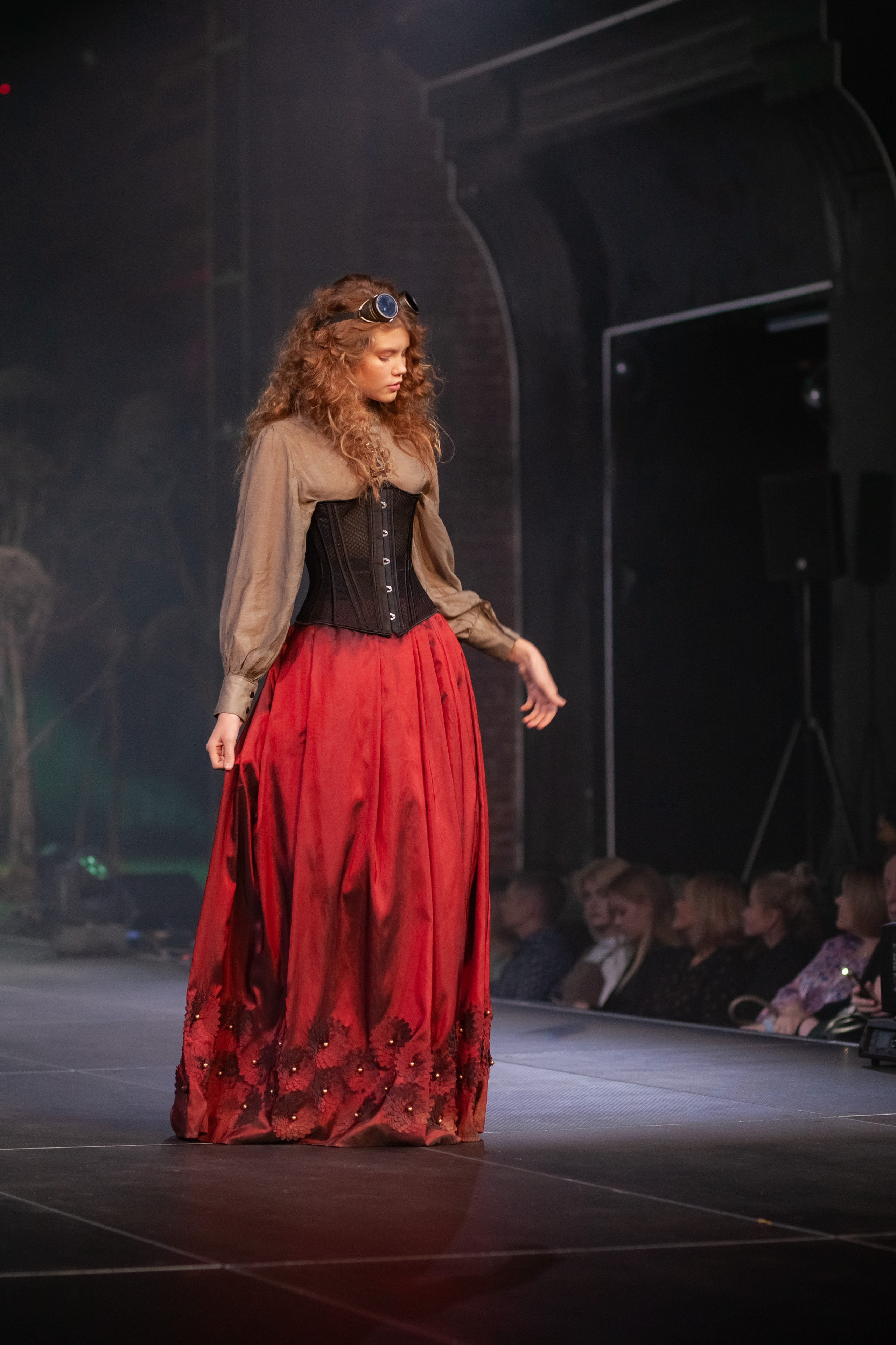 MagicFashionWeek — коллекция «Стимпанк» дизайнера Надежды Шибиной