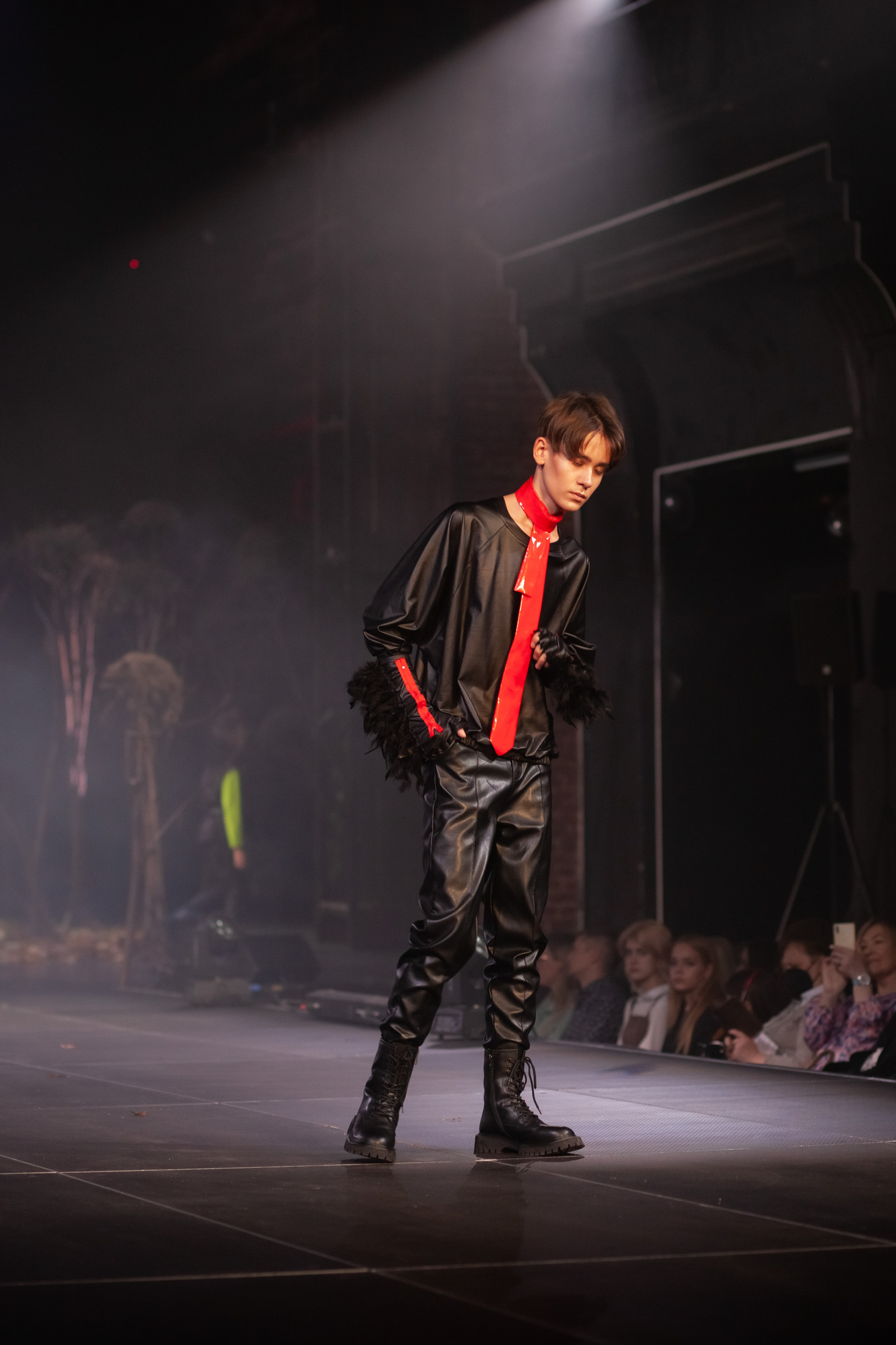 MagicFashionWeek — коллекция «VORONы» дизайнера Анастасии Фахретдиновой