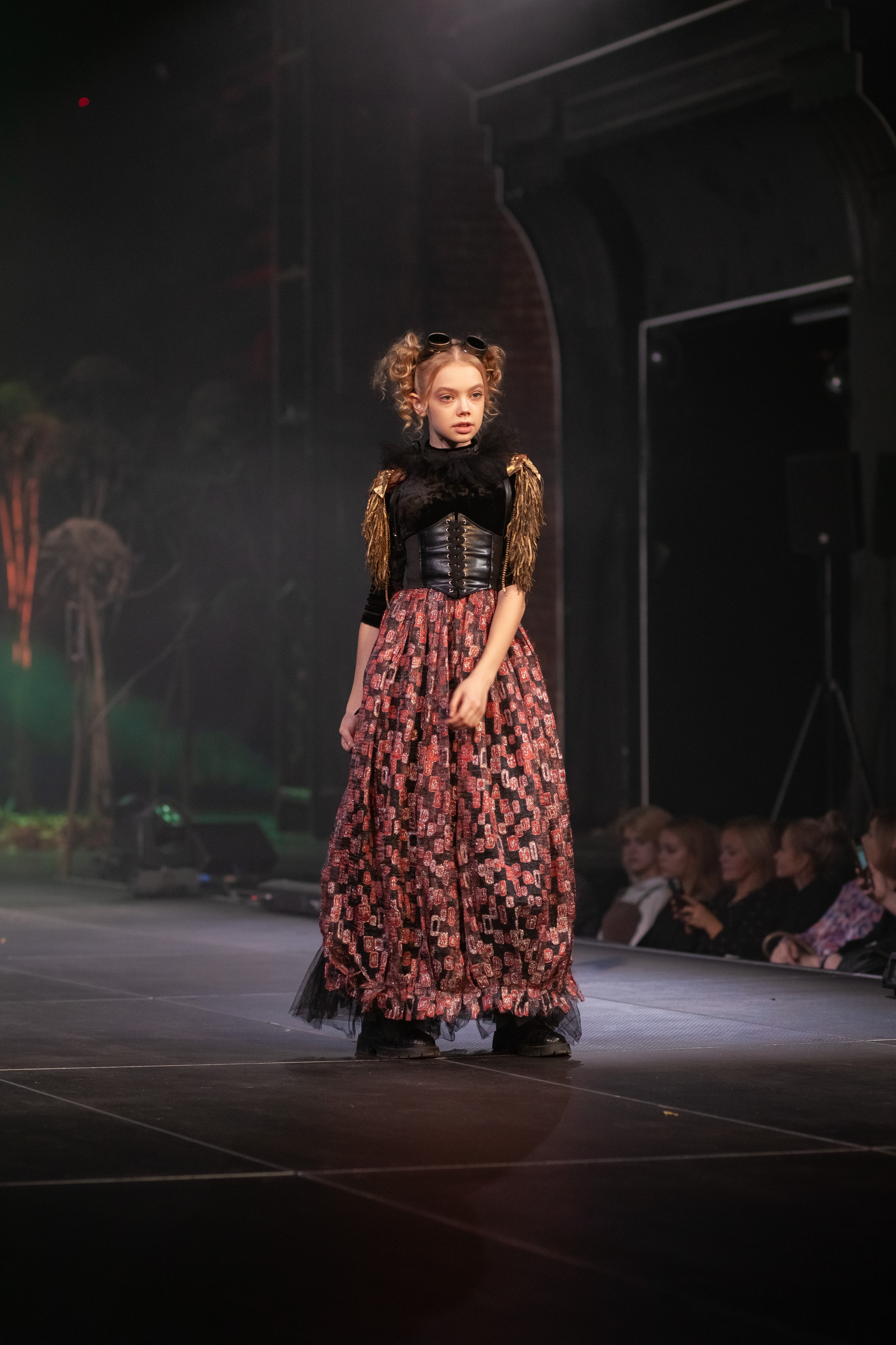 MagicFashionWeek — коллекция «Стимпанк» дизайнера Надежды Шибиной