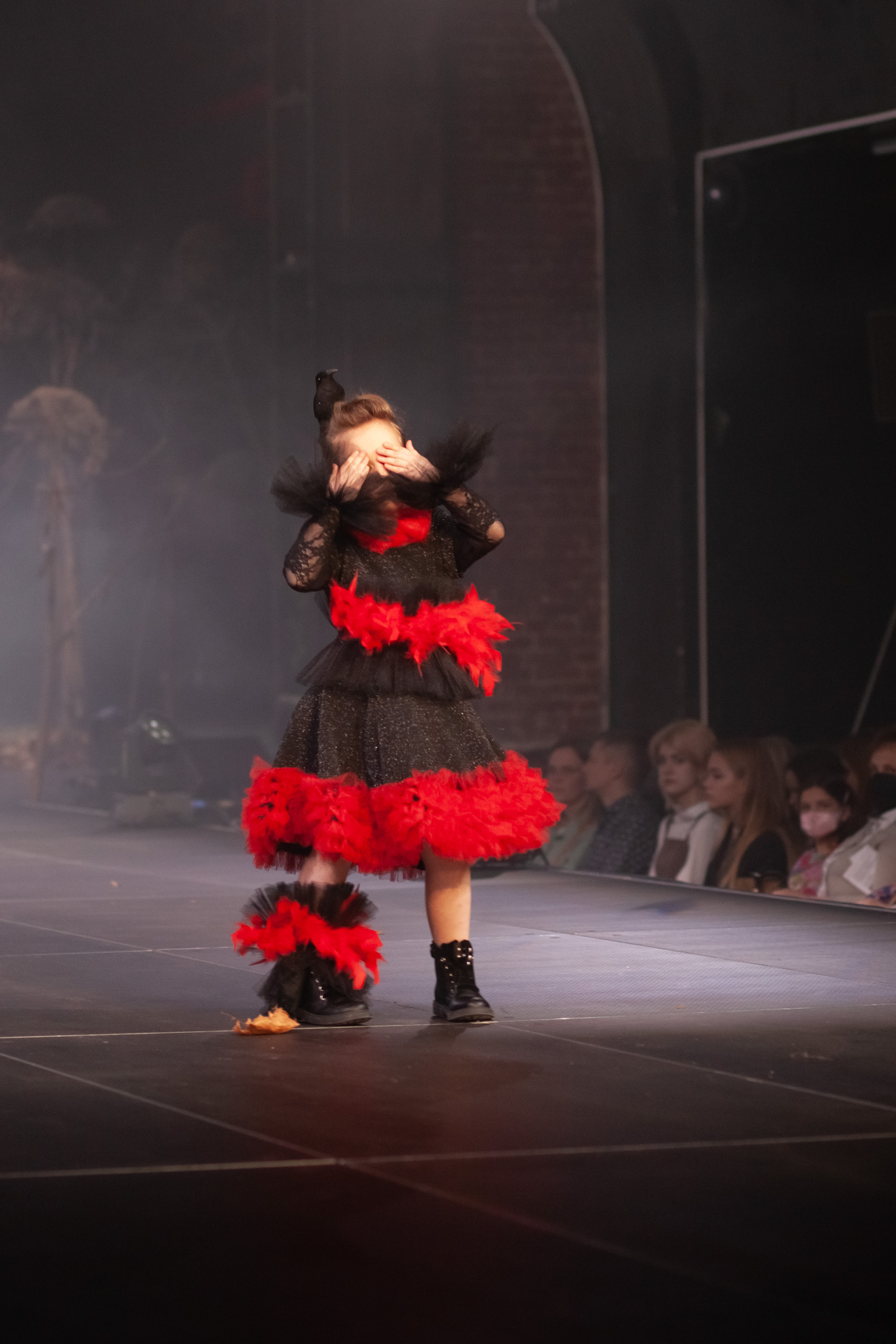 MagicFashionWeek — коллекция «VORONы» дизайнера Анастасии Фахретдиновой