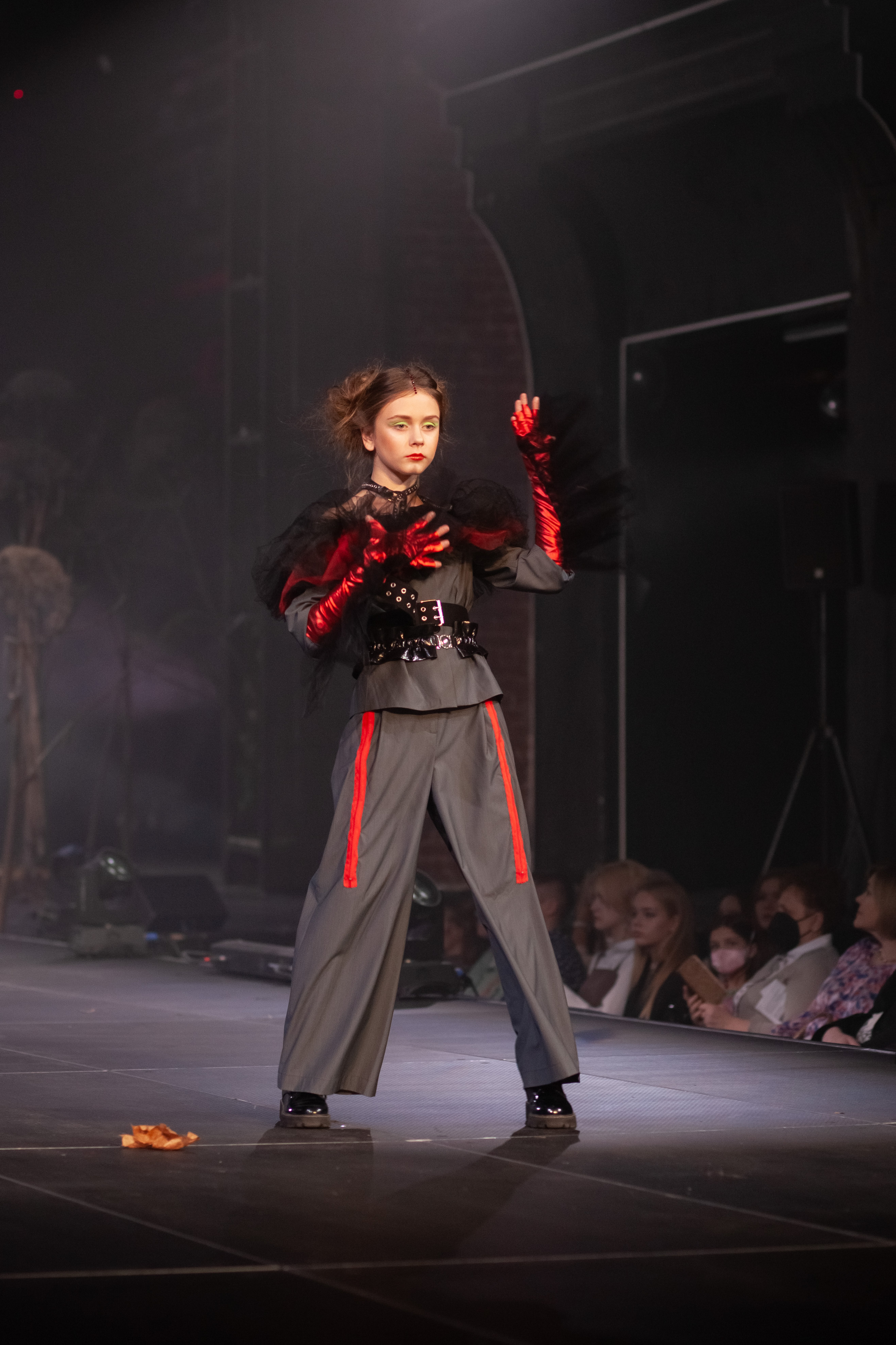 MagicFashionWeek — коллекция «VORONы» дизайнера Анастасии Фахретдиновой