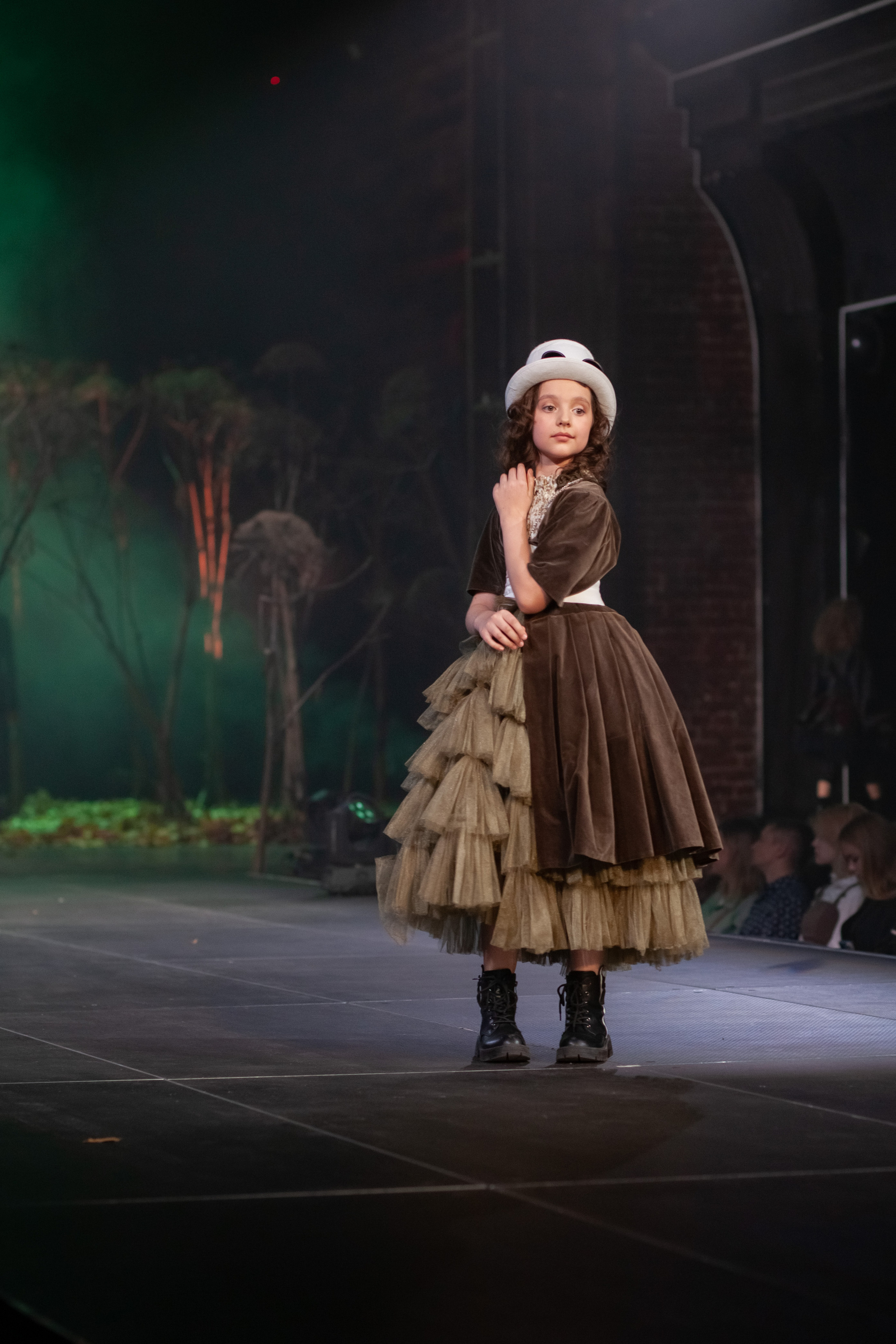 MagicFashionWeek — коллекция «Стимпанк» дизайнера Надежды Шибиной