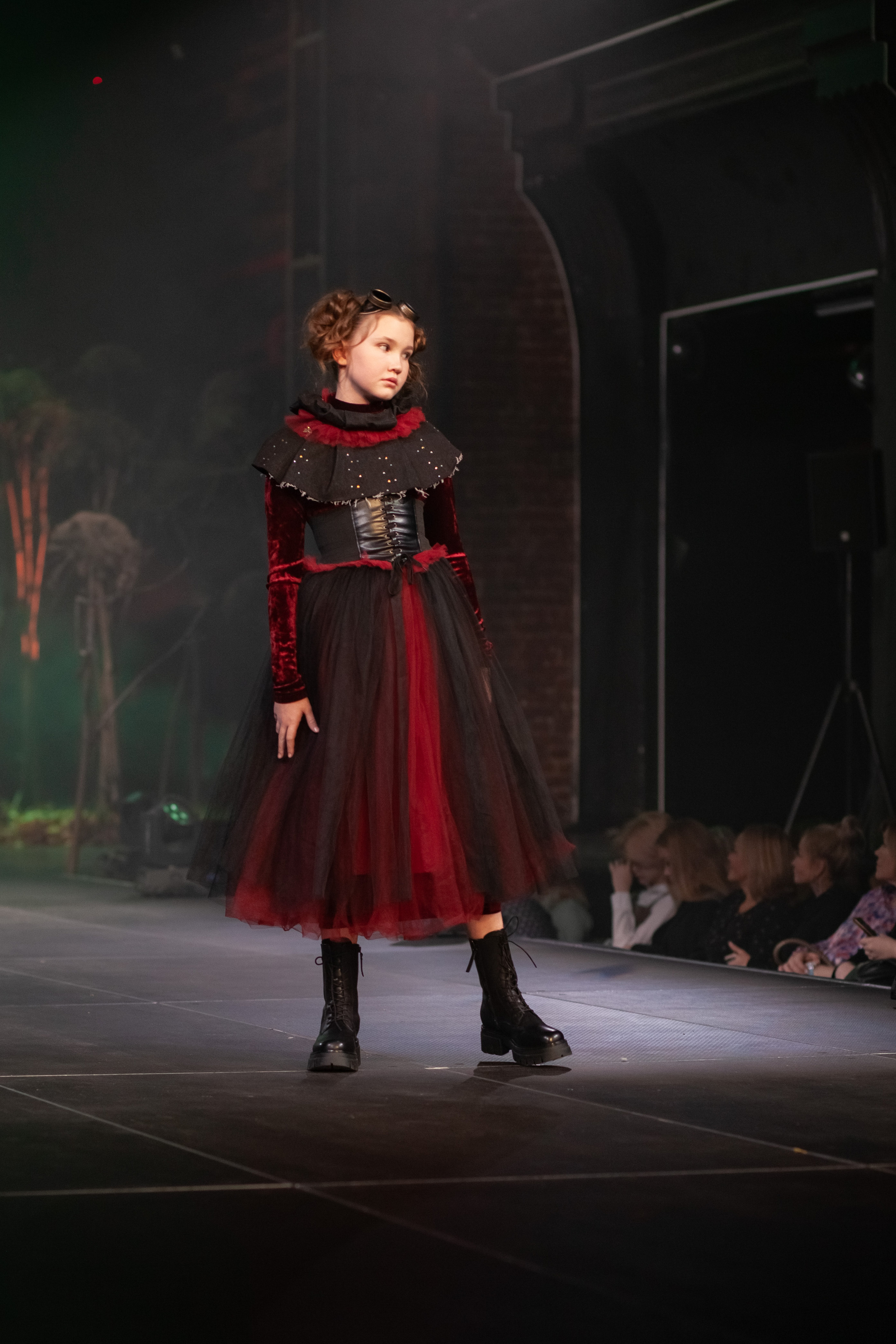 MagicFashionWeek — коллекция «Стимпанк» дизайнера Надежды Шибиной