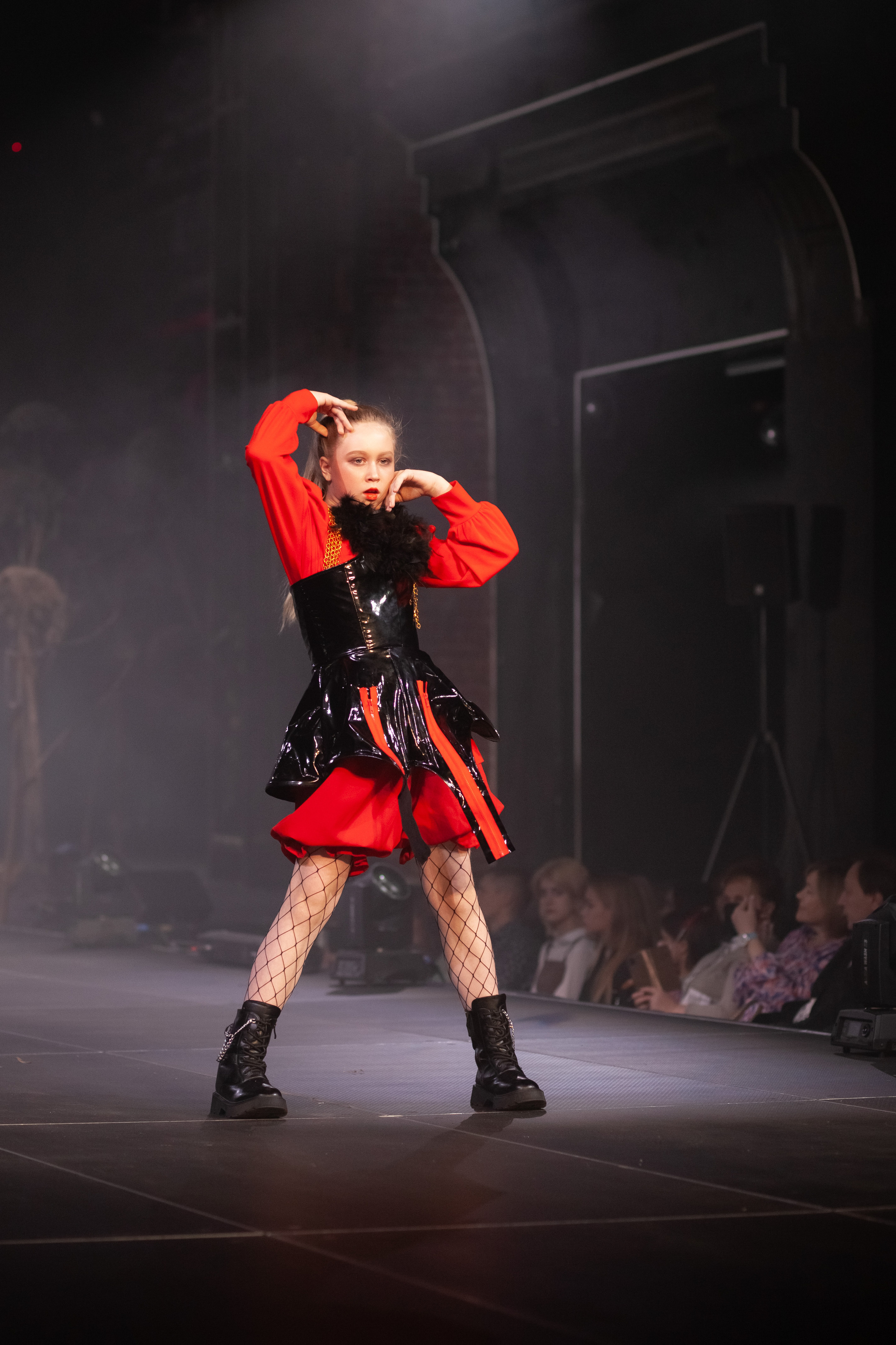 MagicFashionWeek — коллекция «VORONы» дизайнера Анастасии Фахретдиновой