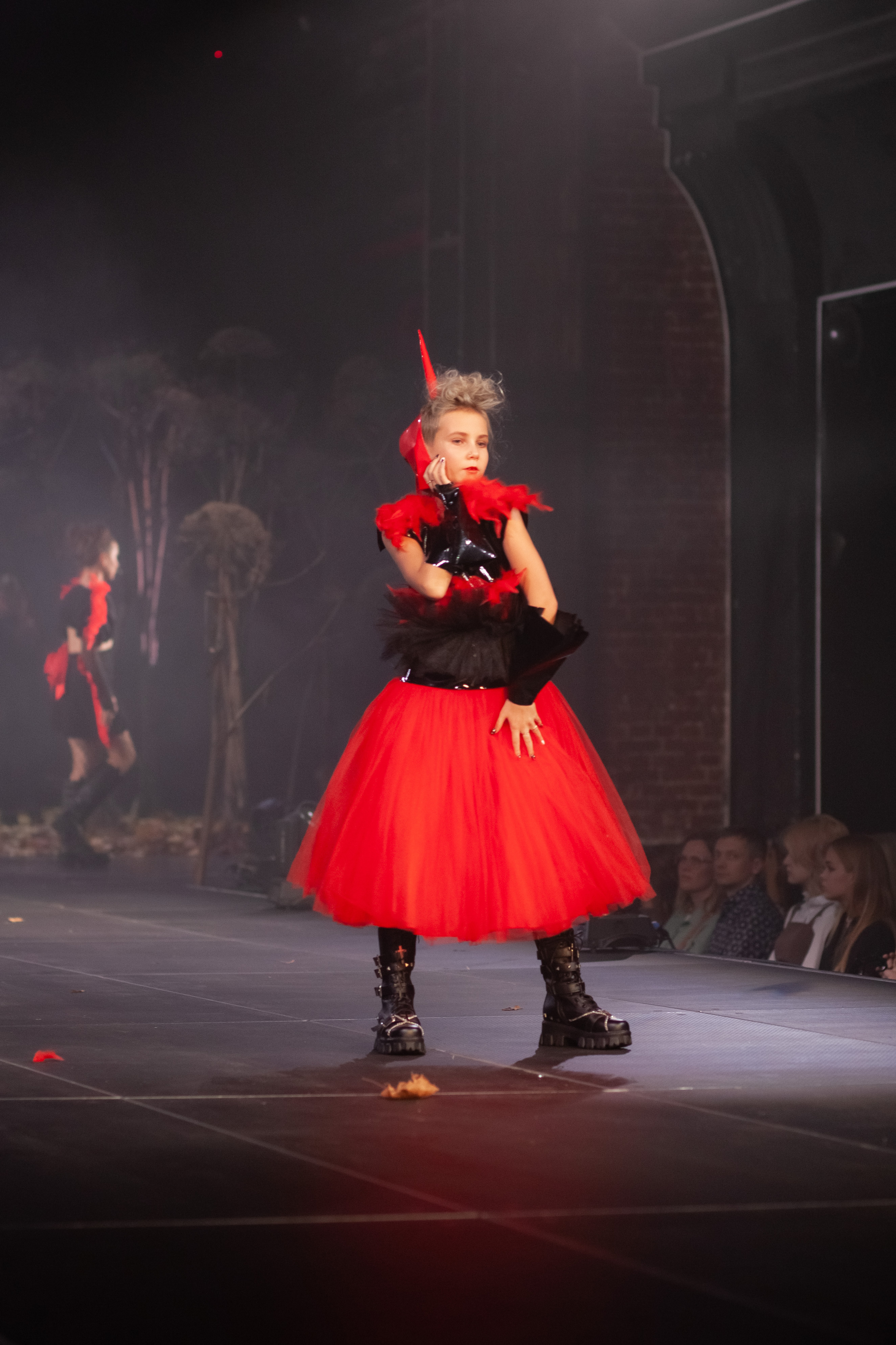 MagicFashionWeek — коллекция «VORONы» дизайнера Анастасии Фахретдиновой