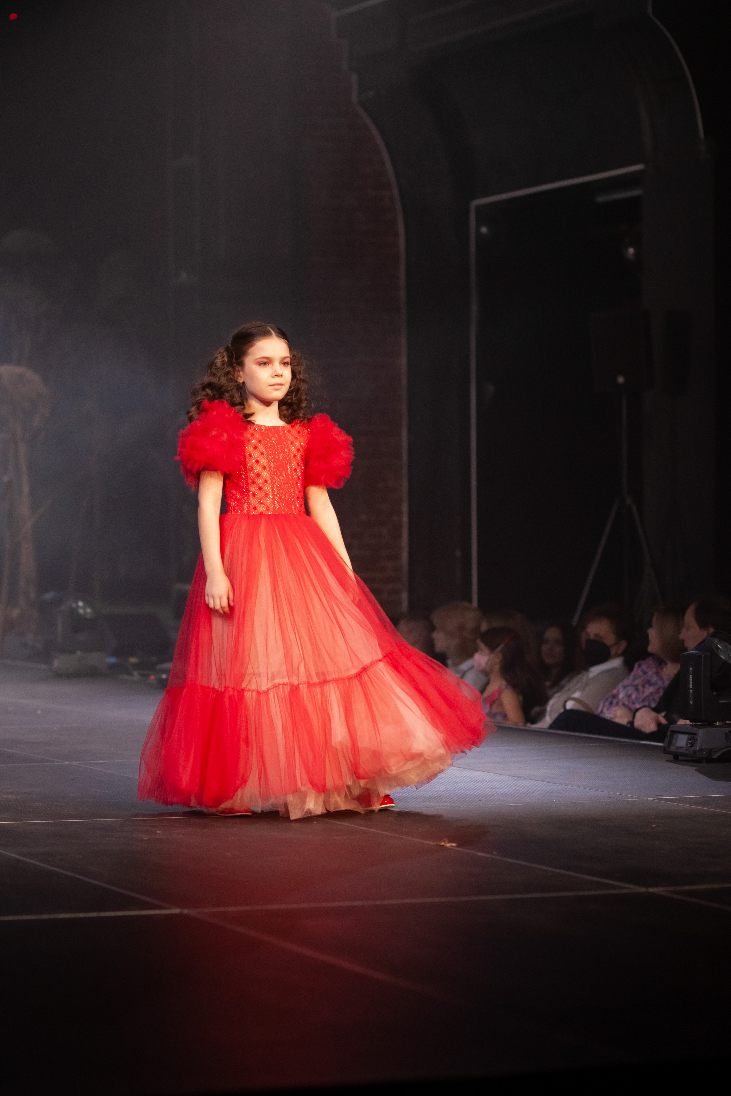 MagicFashionWeek — показ дизайнера Анны Гусевой