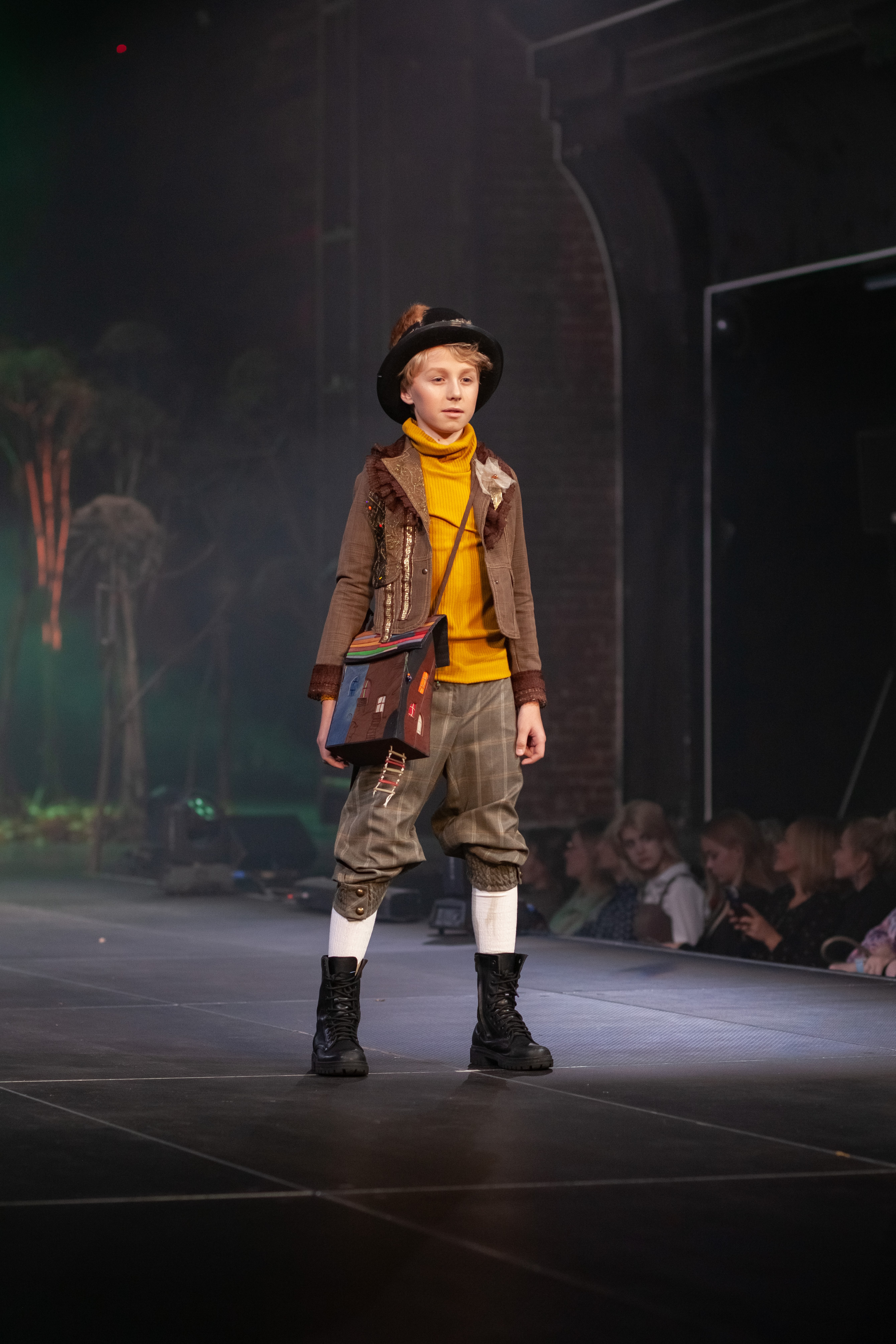 MagicFashionWeek — коллекция «Стимпанк» дизайнера Надежды Шибиной