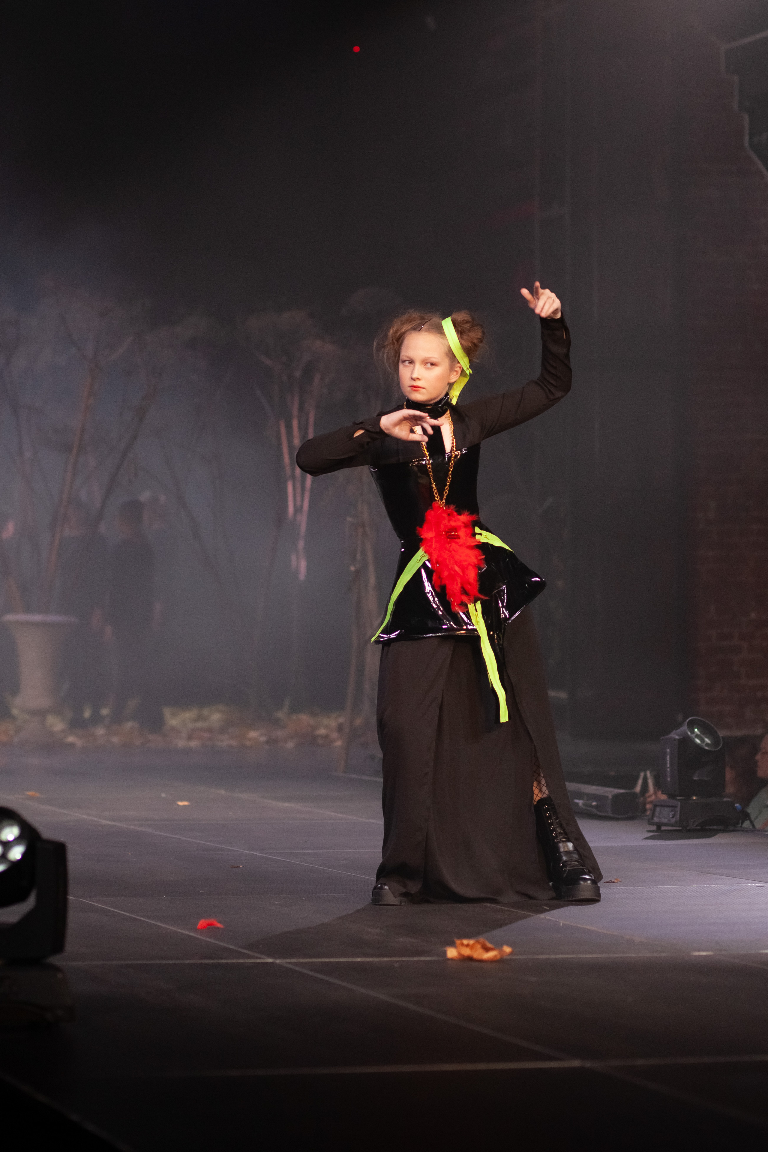 MagicFashionWeek — коллекция «VORONы» дизайнера Анастасии Фахретдиновой