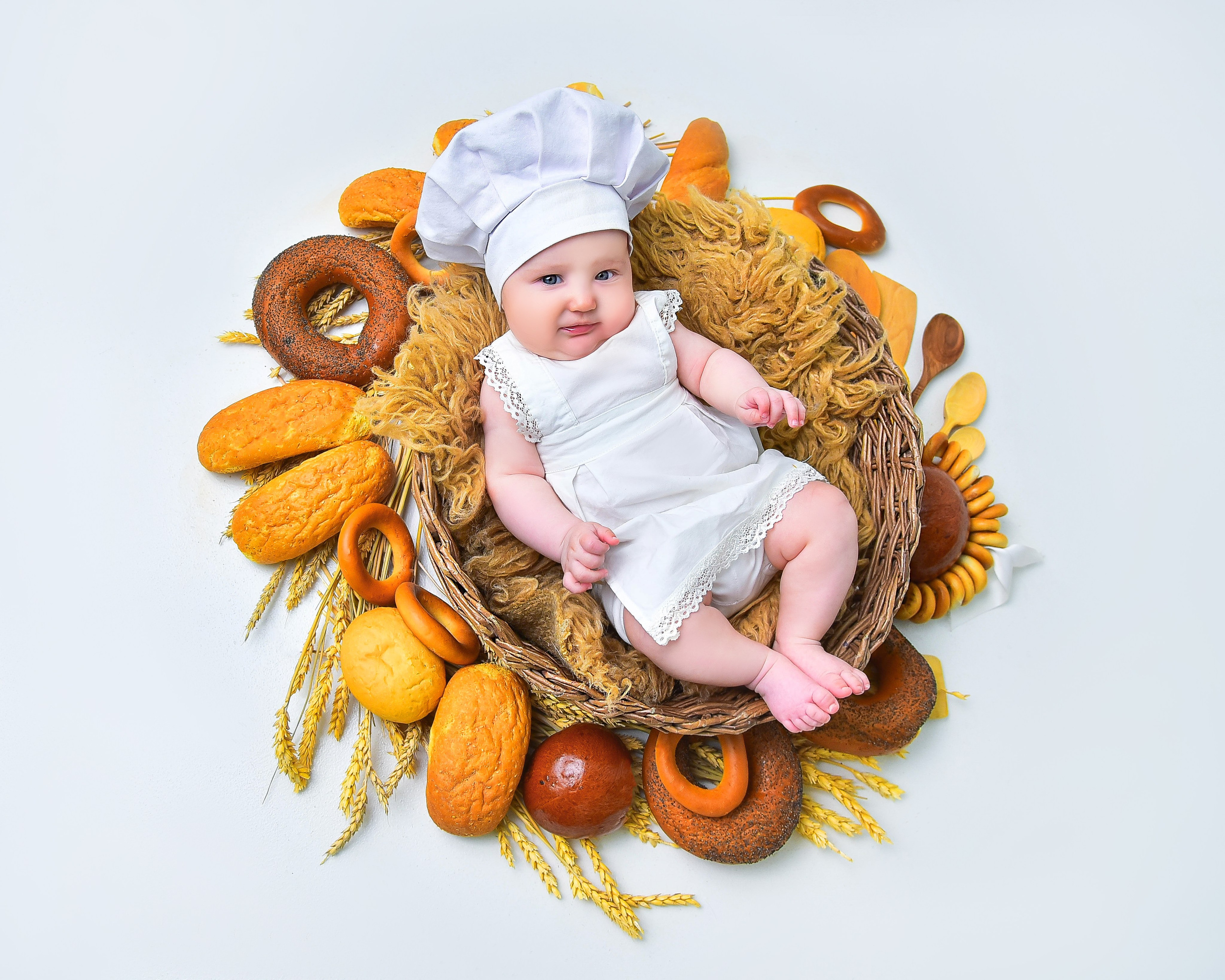 Малышки Антураж