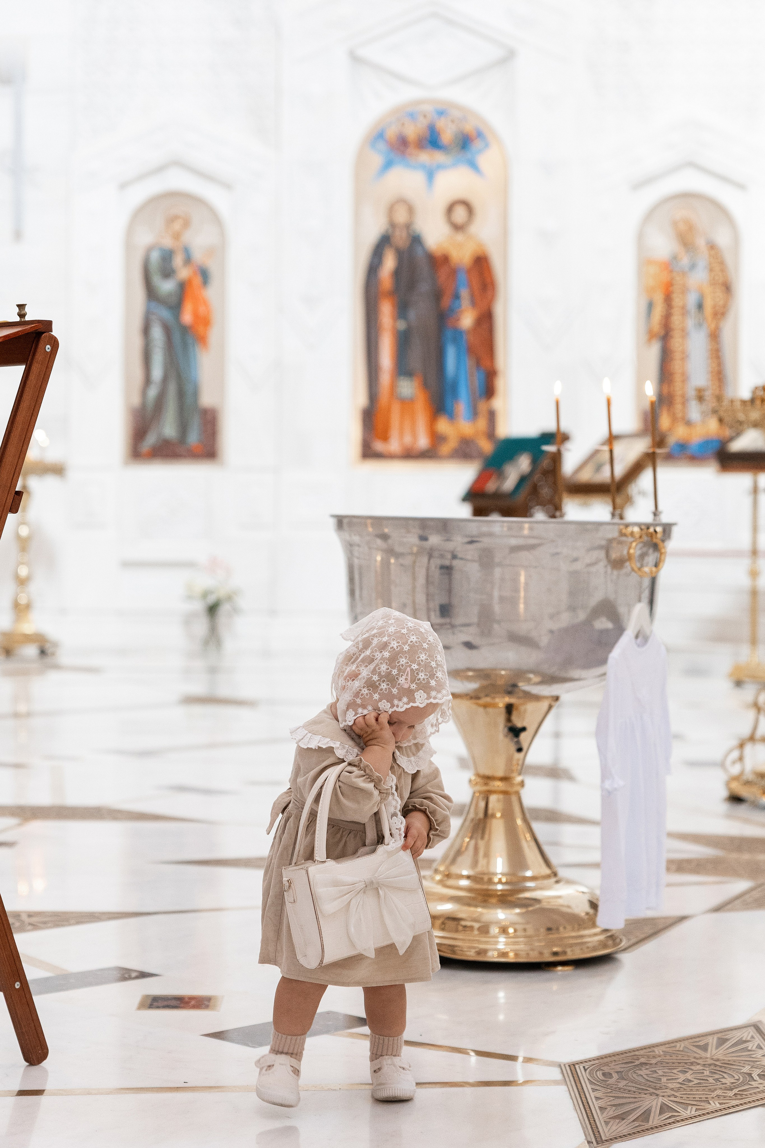 Крещение Аделины. Фотограф Крещение, Выписка москва